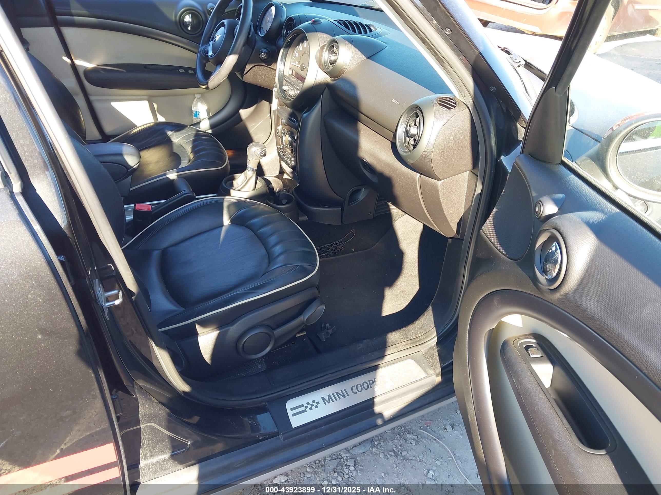 MINI COUNTRYMAN image 5