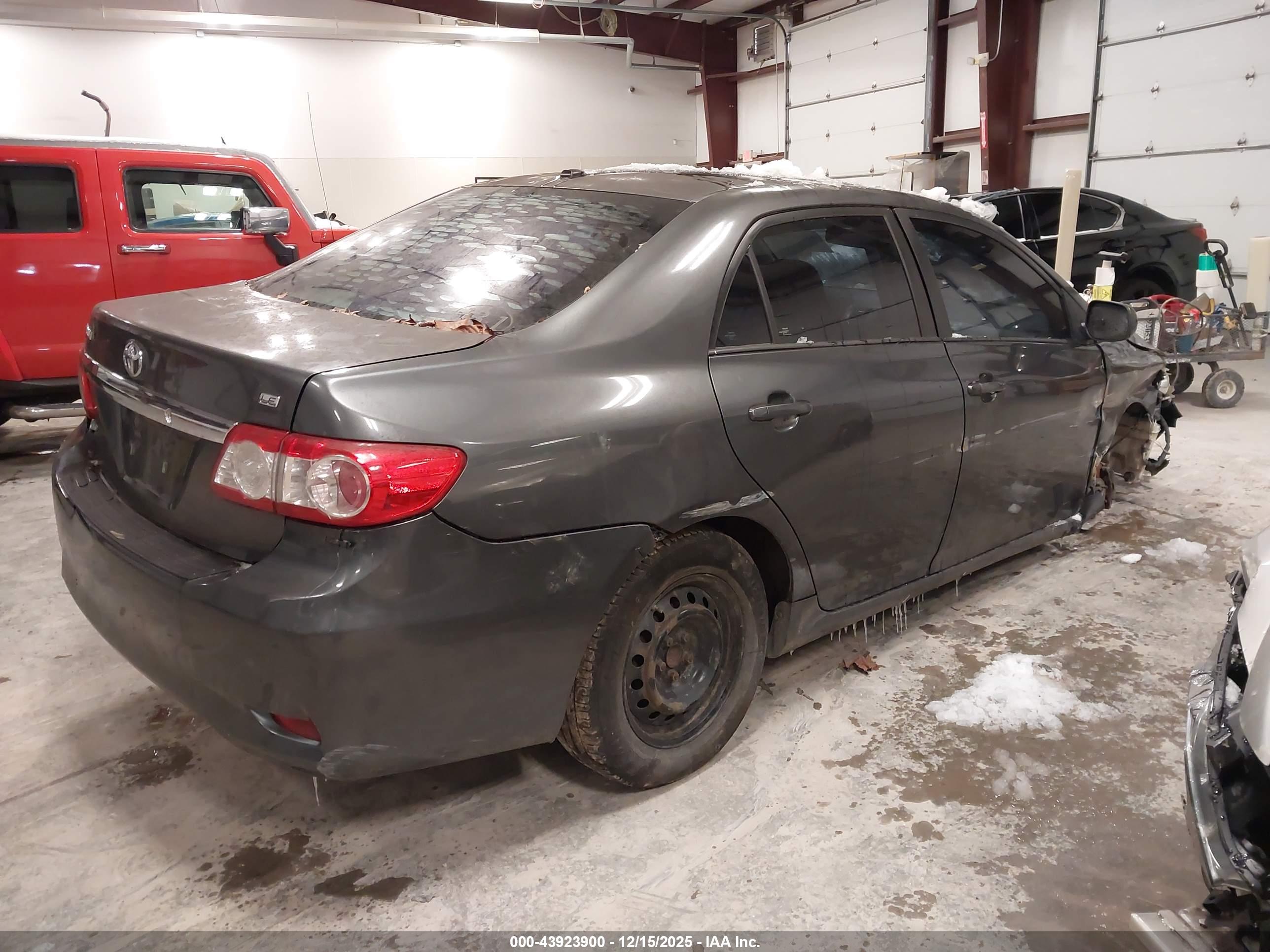 TOYOTA COROLLA image 4
