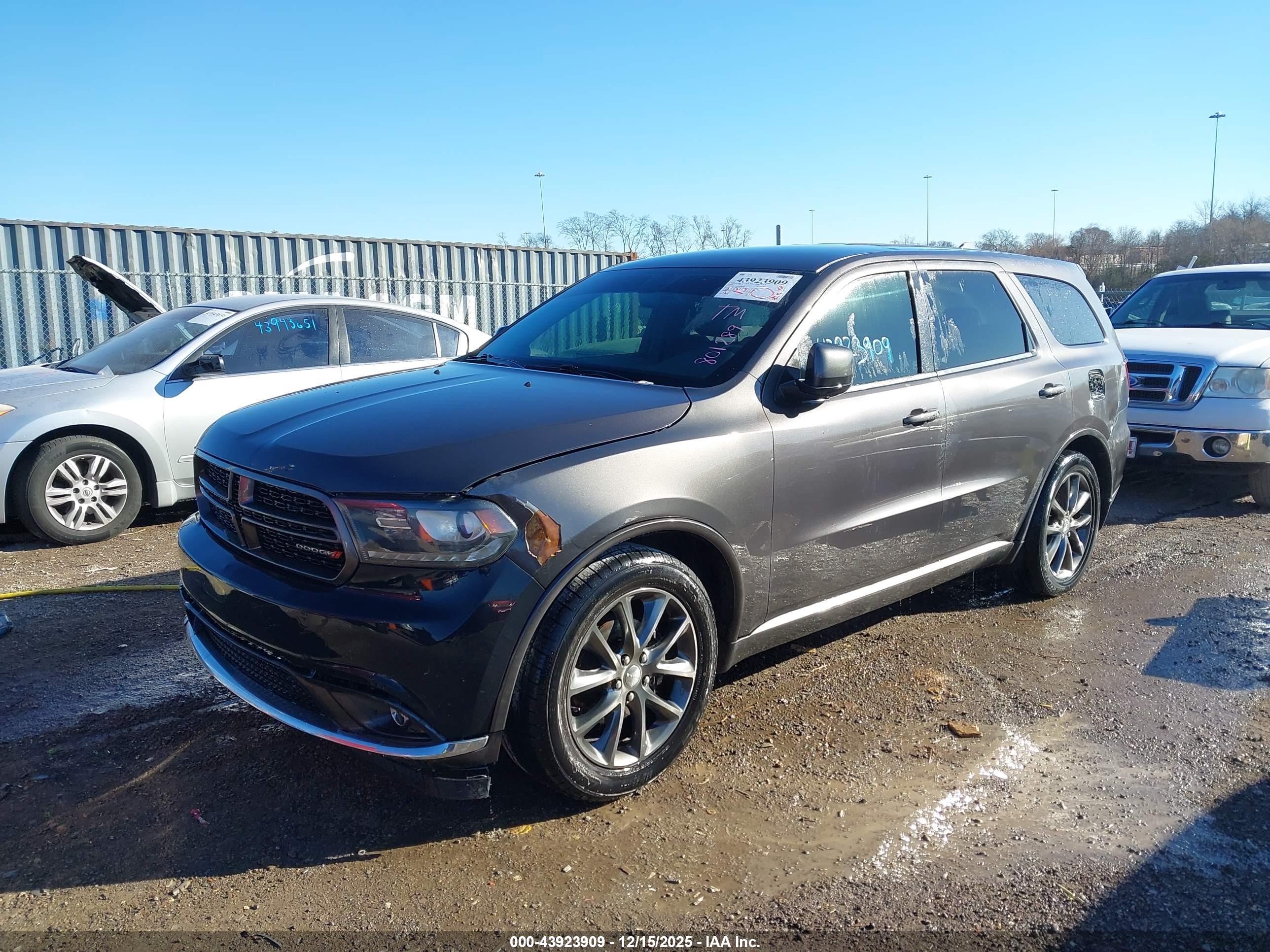 DODGE DURANGO image 2