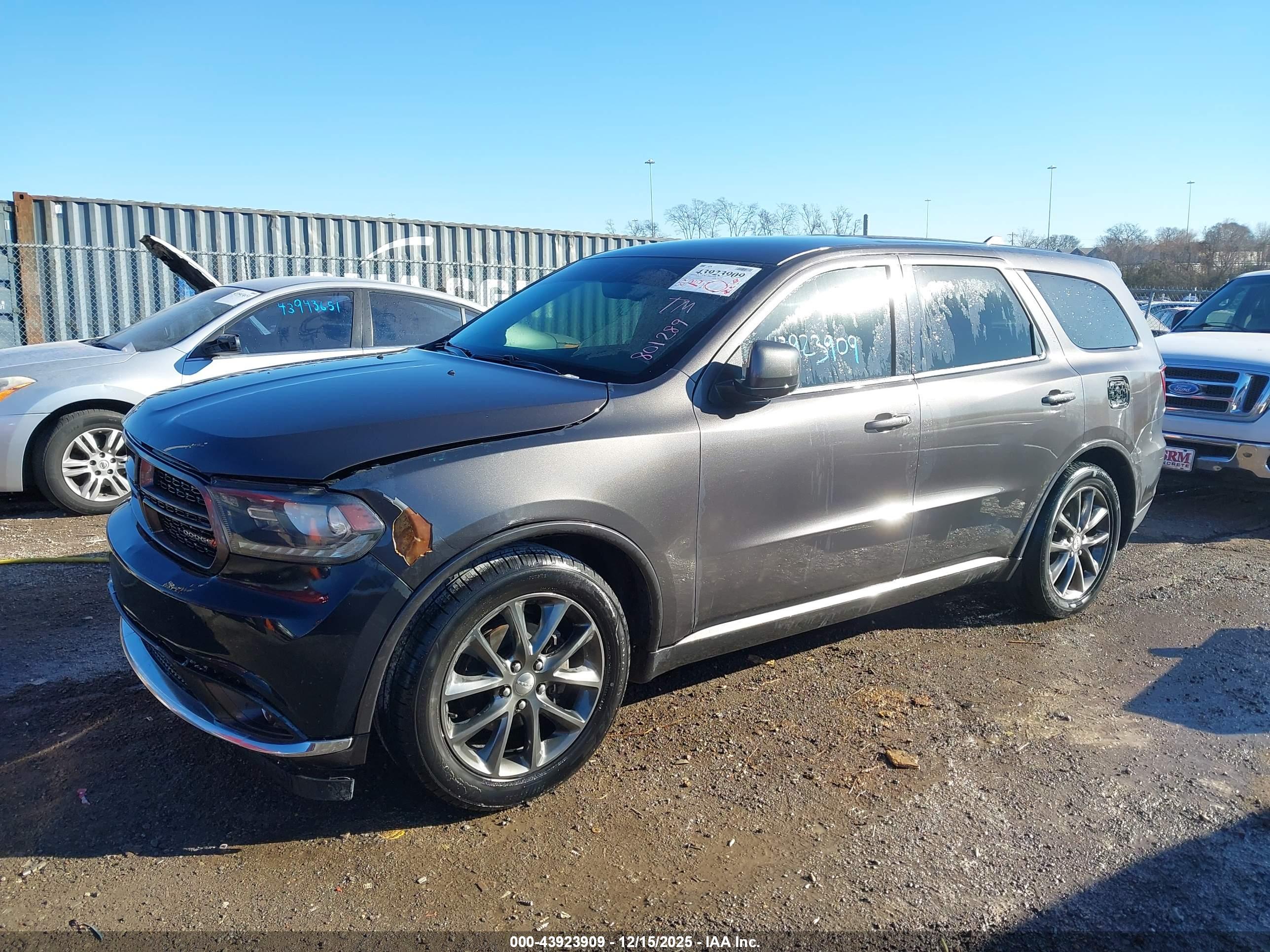 DODGE DURANGO image 6