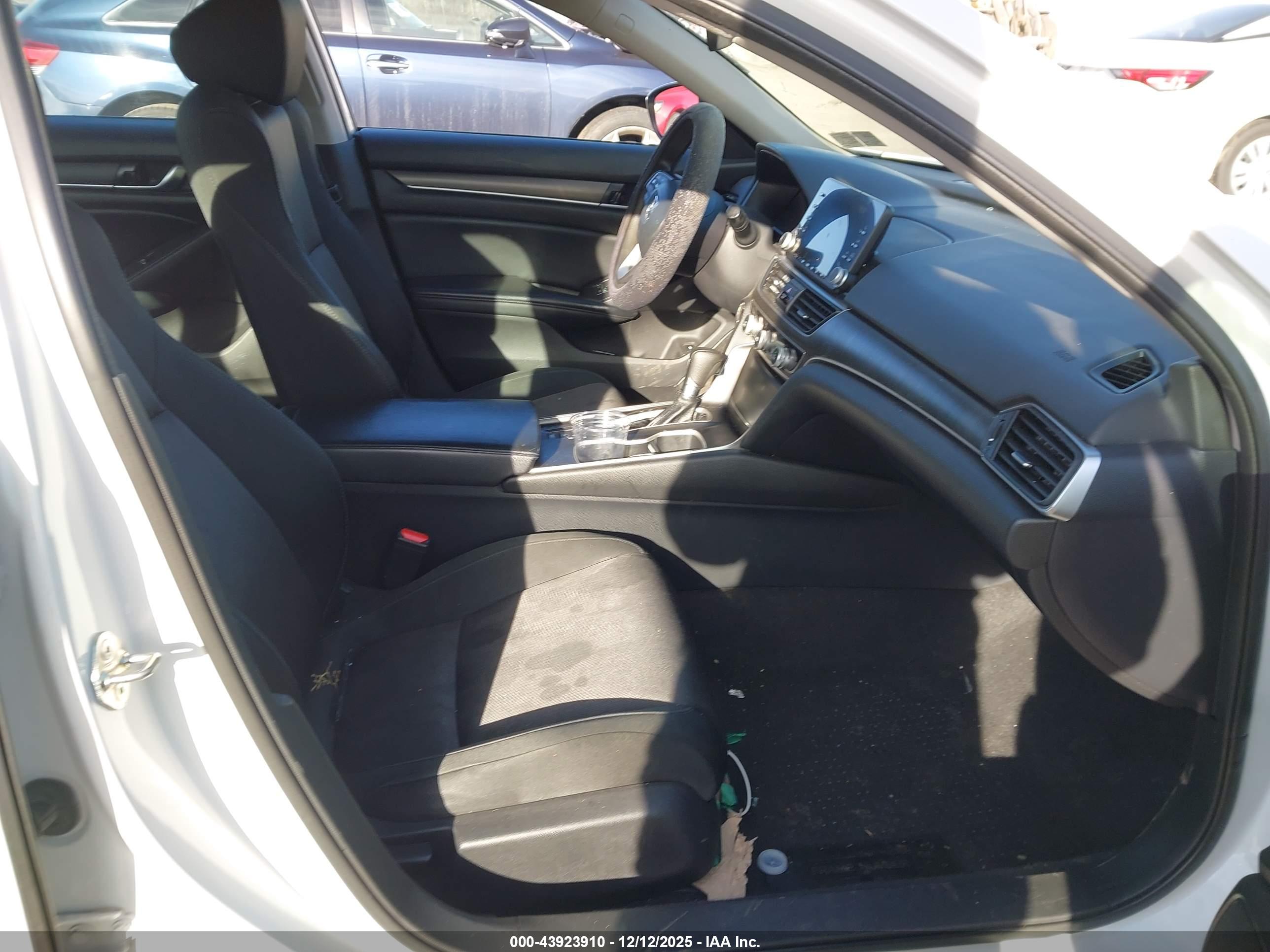 HONDA ACCORD image 5