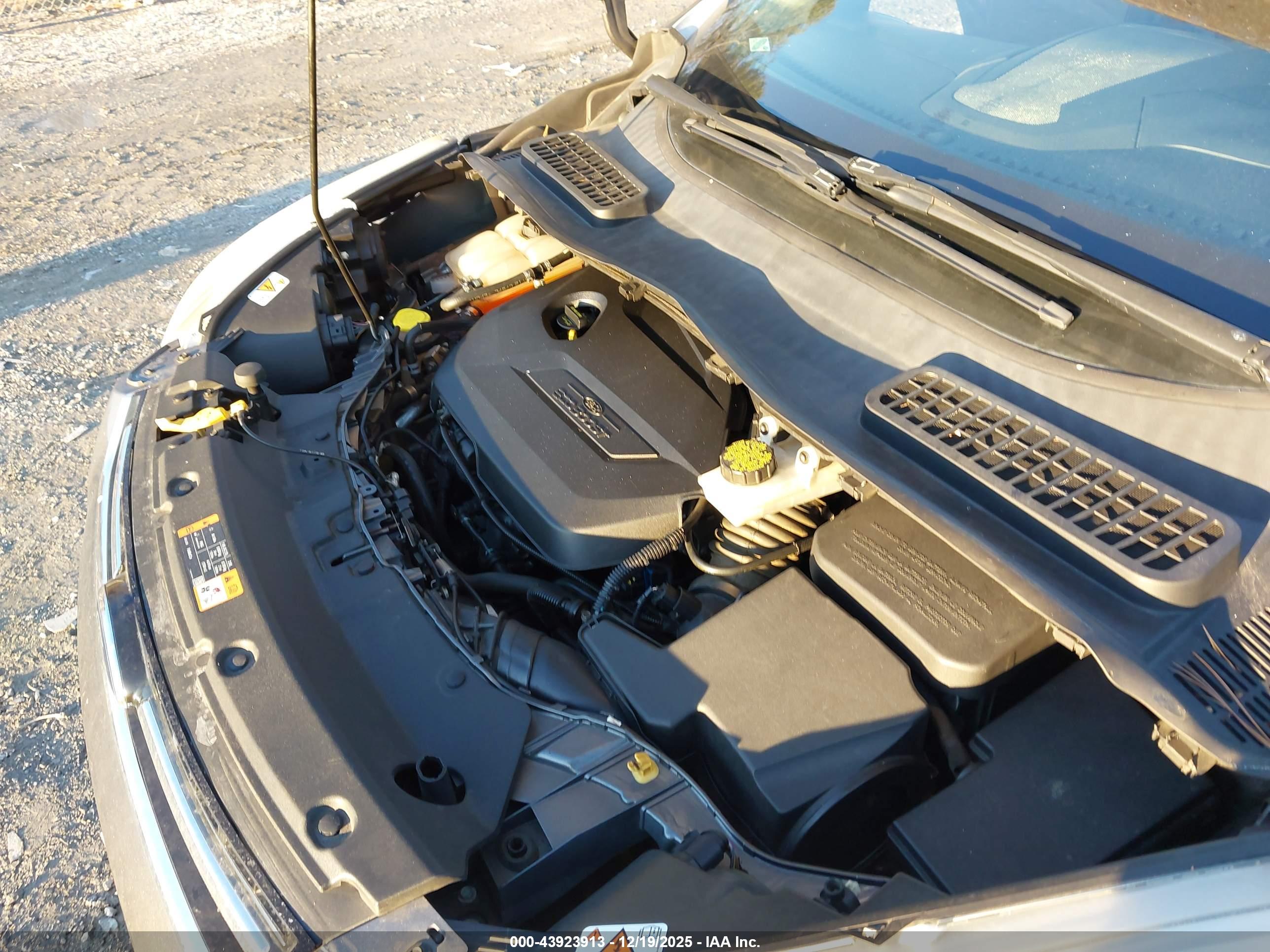 FORD ESCAPE image 10
