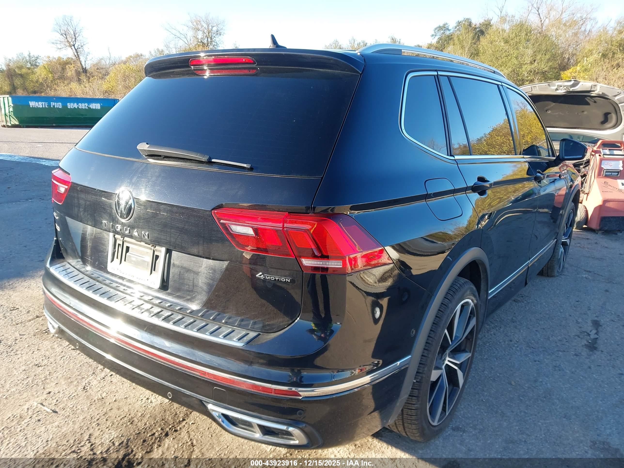 VOLKSWAGEN TIGUAN image 4
