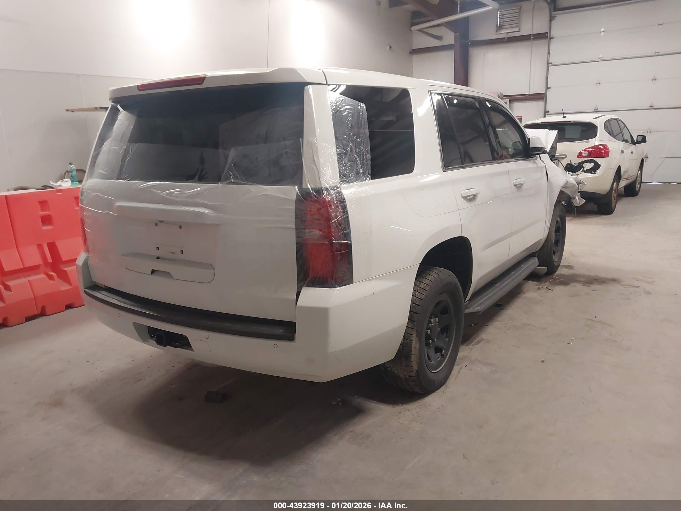 CHEVROLET TAHOE image 4