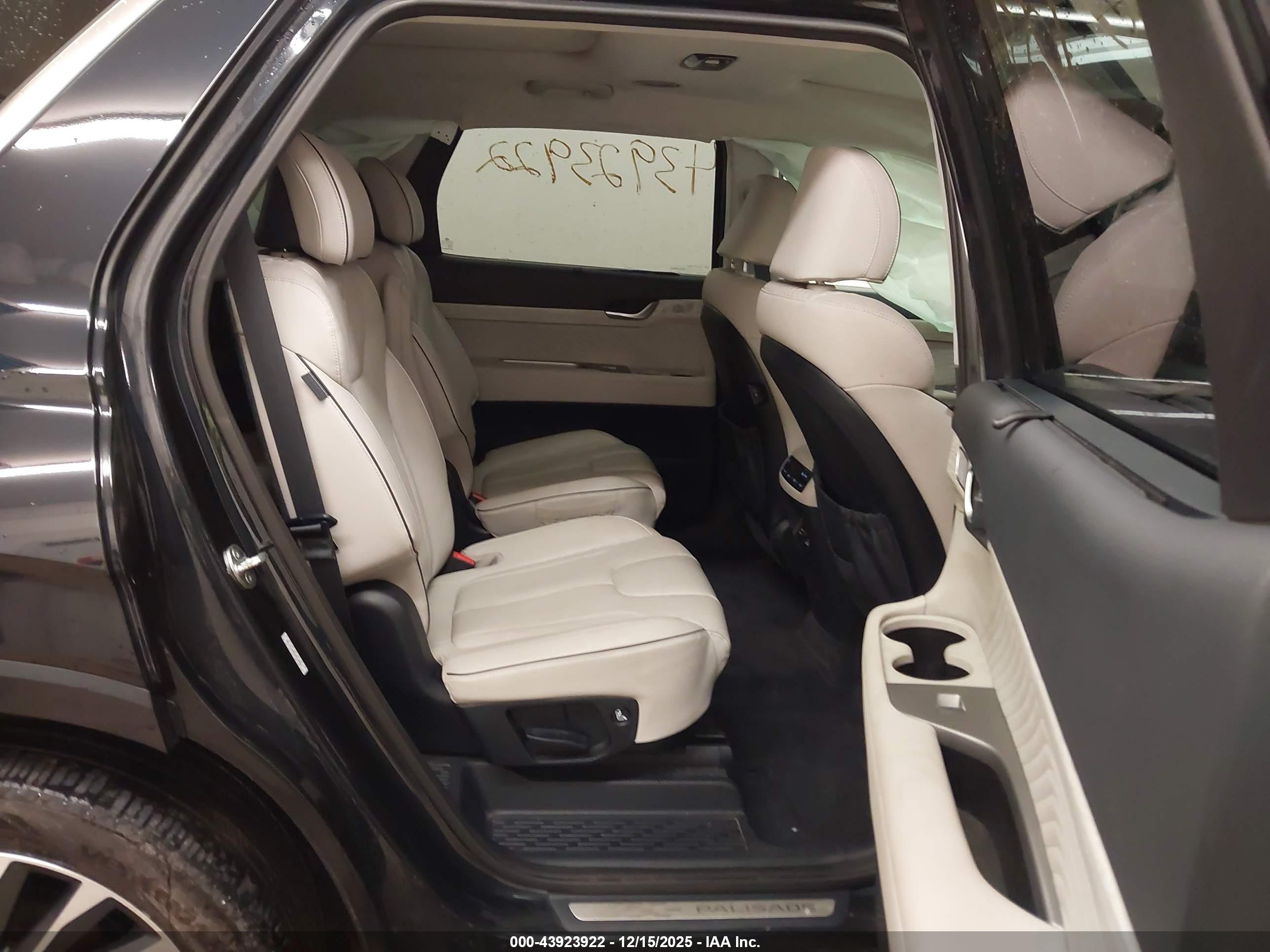 HYUNDAI PALISADE image 8