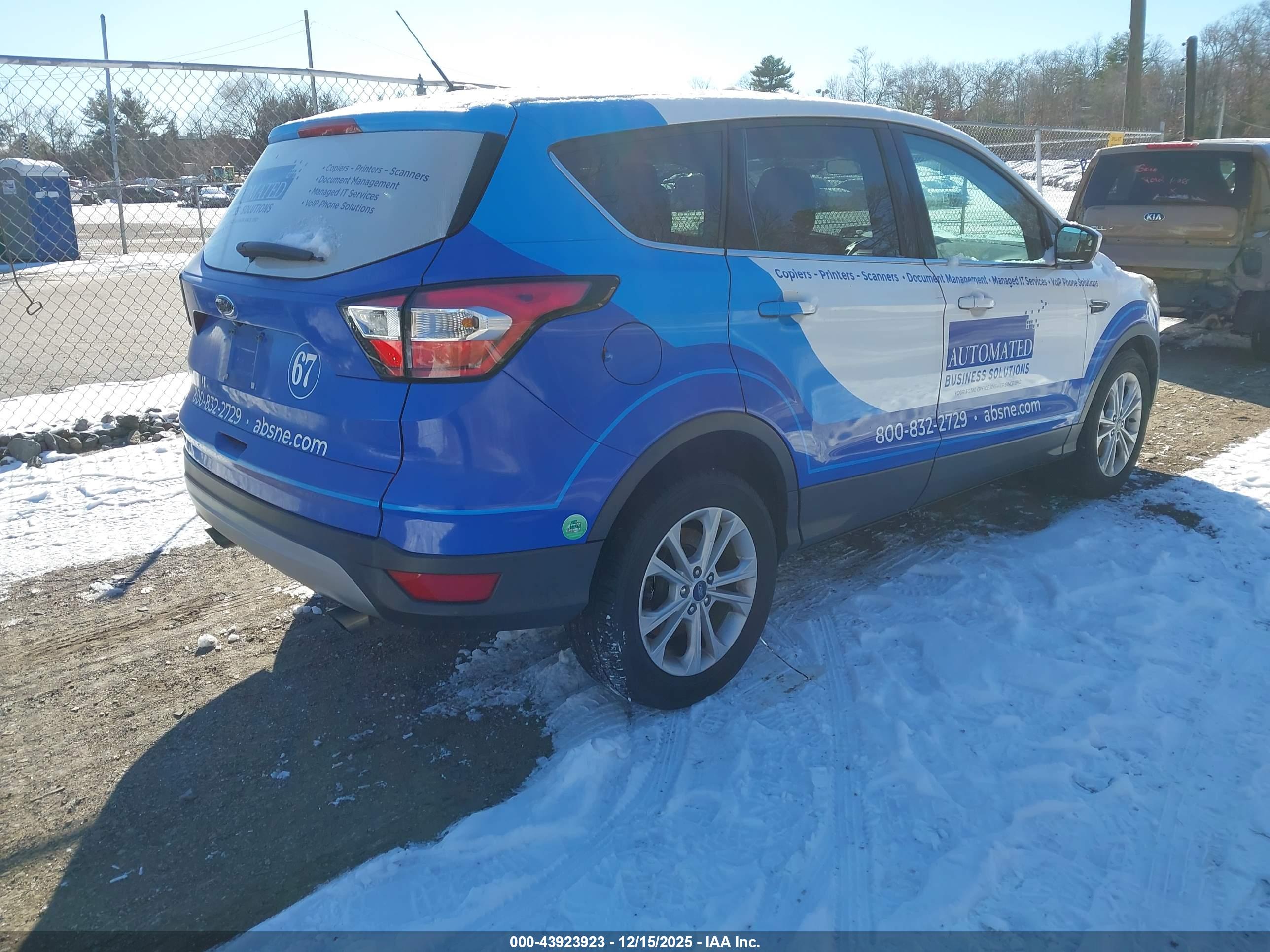 FORD ESCAPE image 4