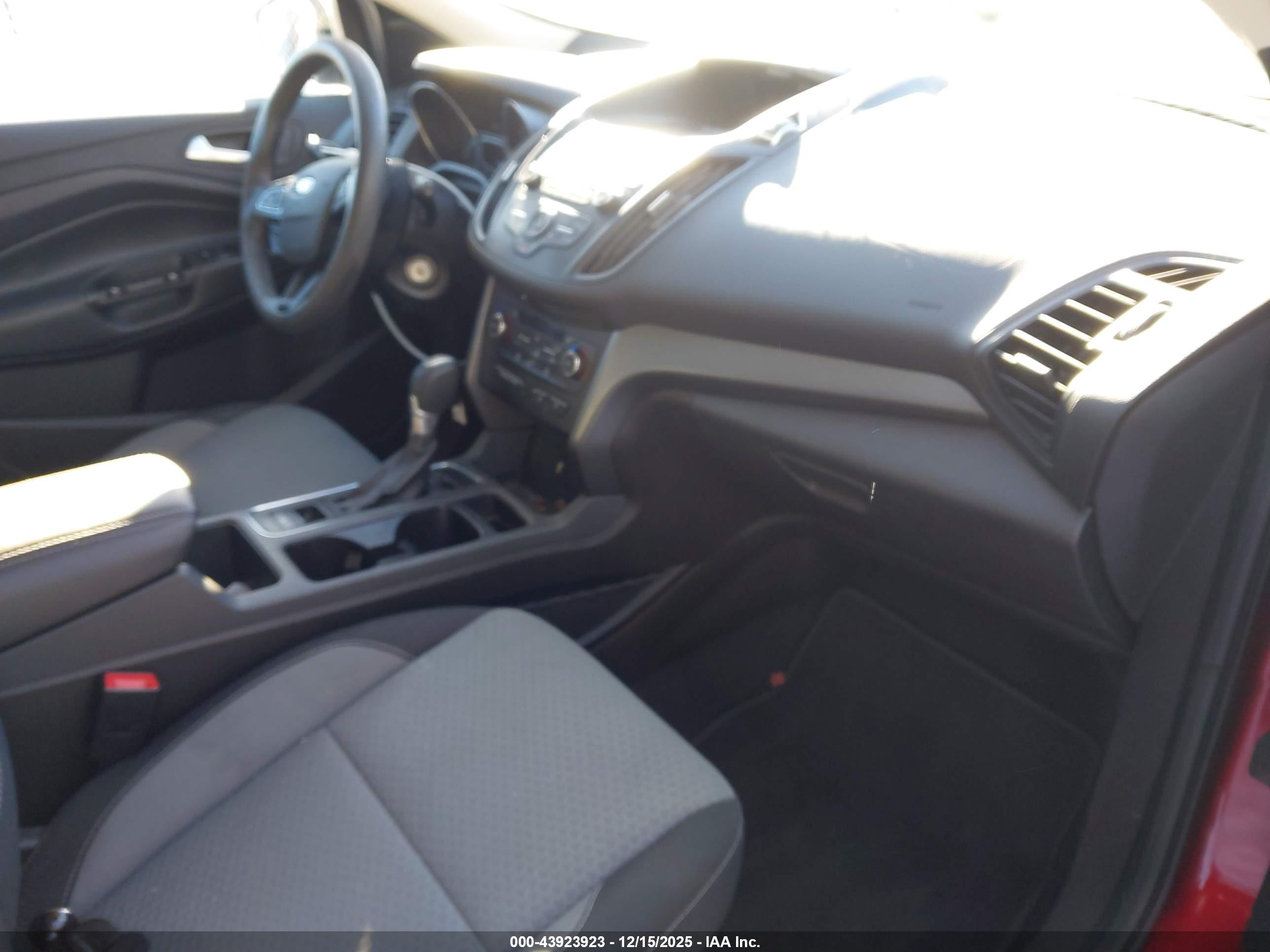 FORD ESCAPE image 5