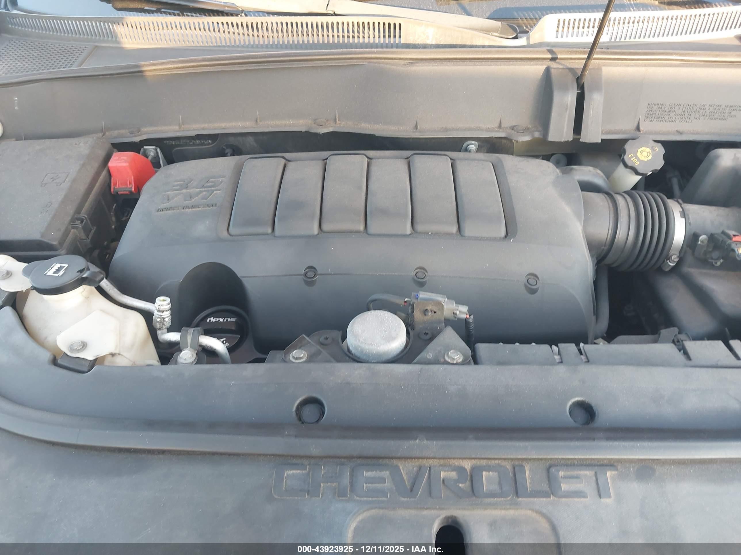 CHEVROLET TRAVERSE image 10