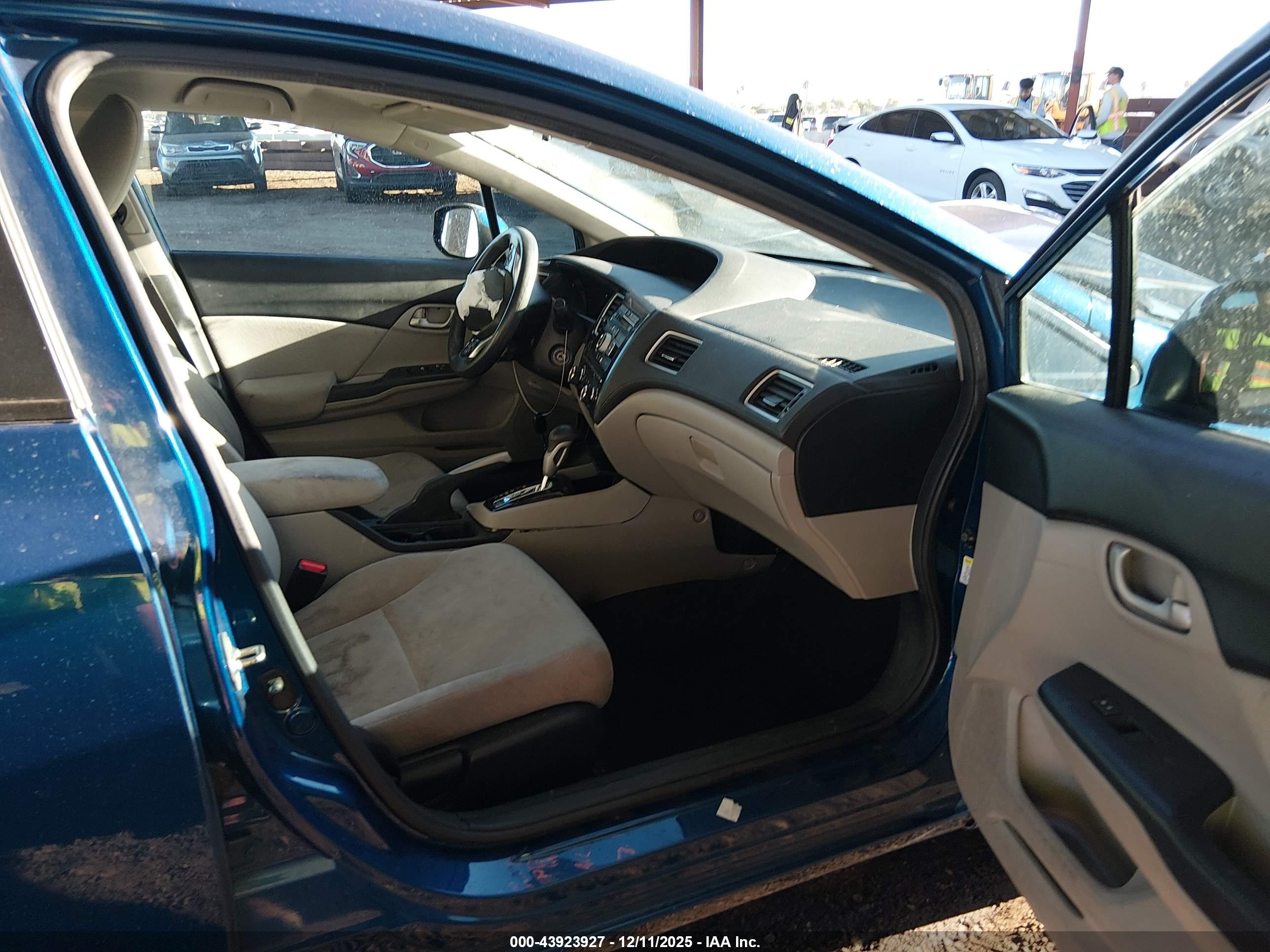 HONDA CIVIC image 5
