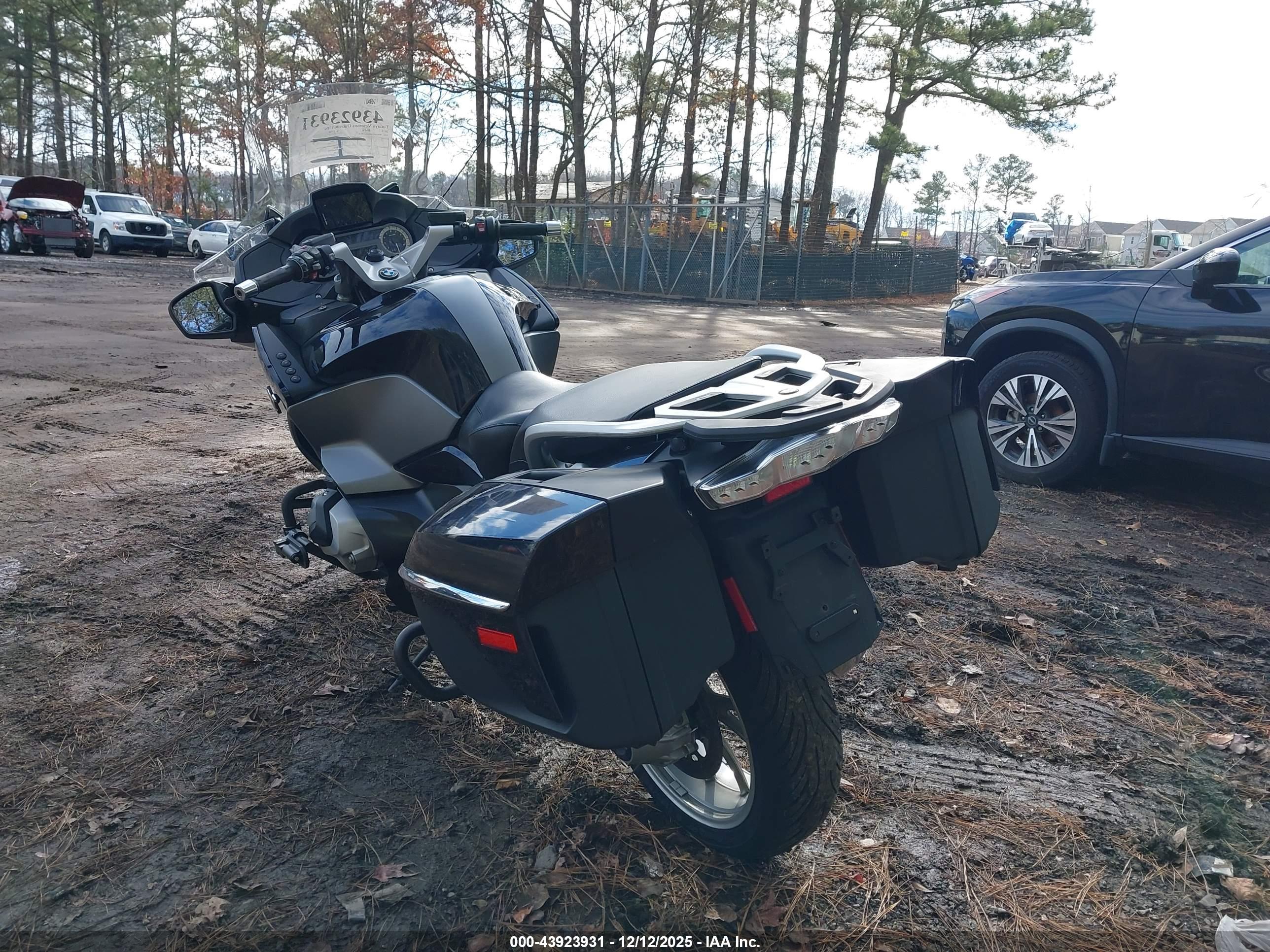 BMW R image 3