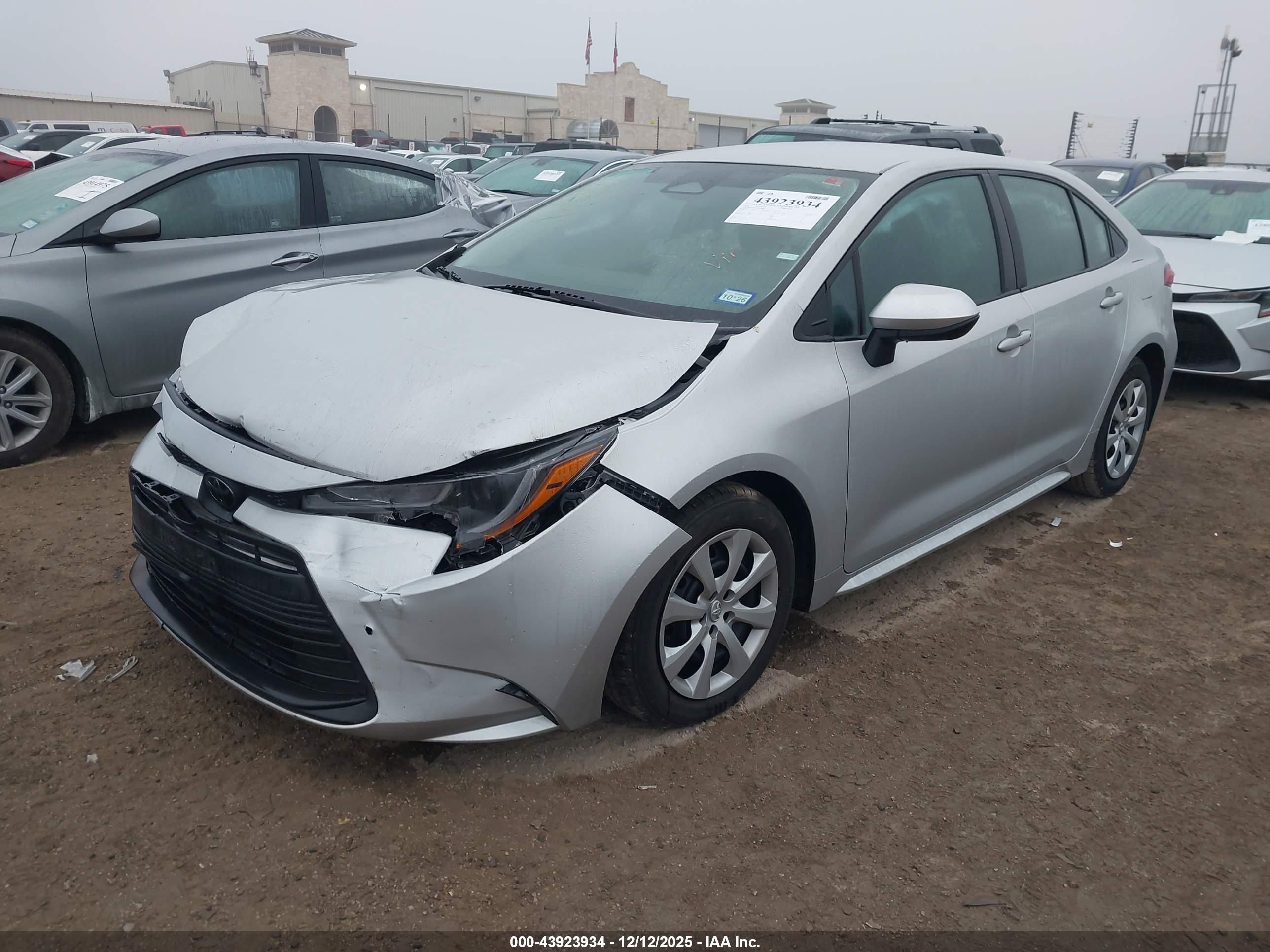 TOYOTA COROLLA image 2