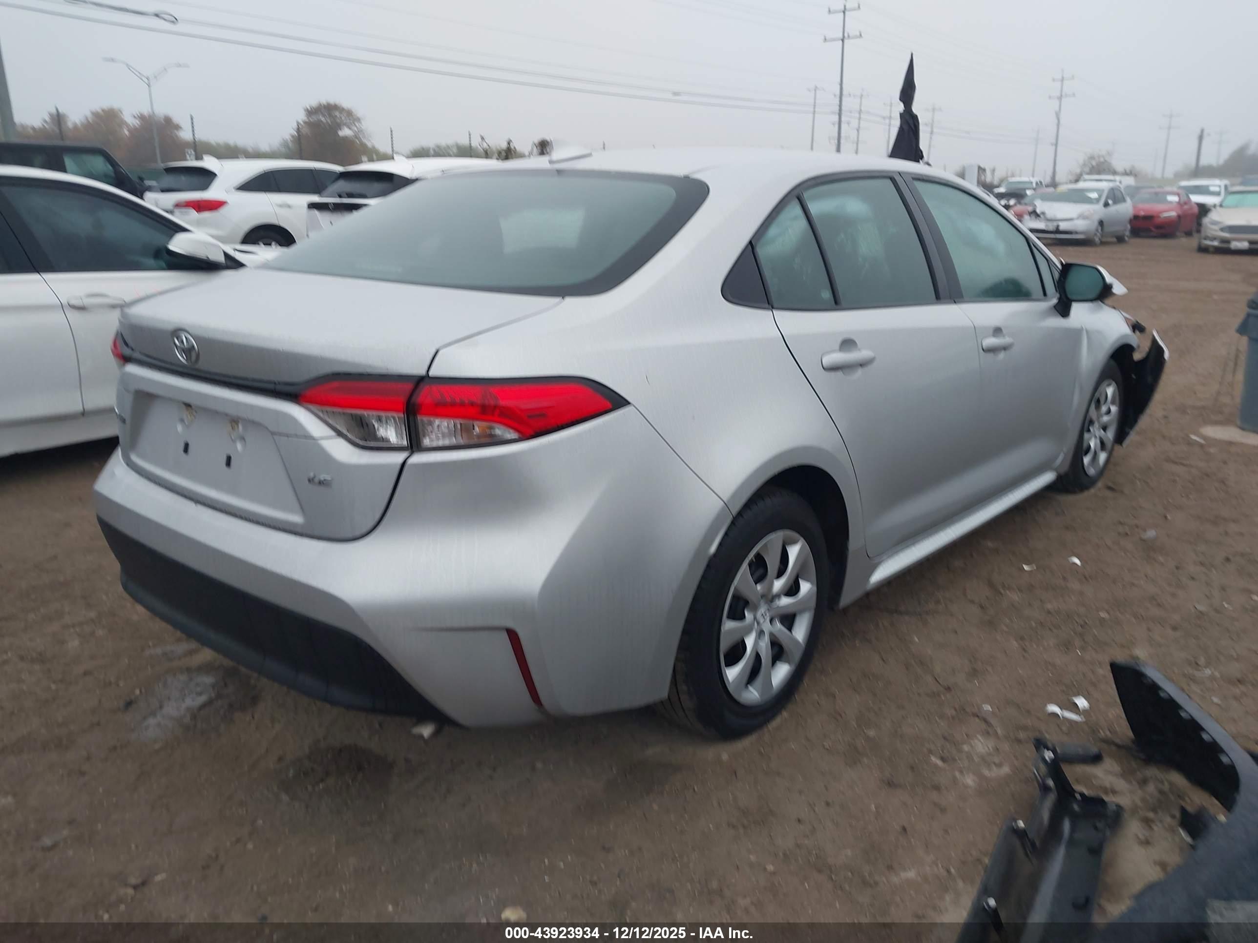 TOYOTA COROLLA image 4
