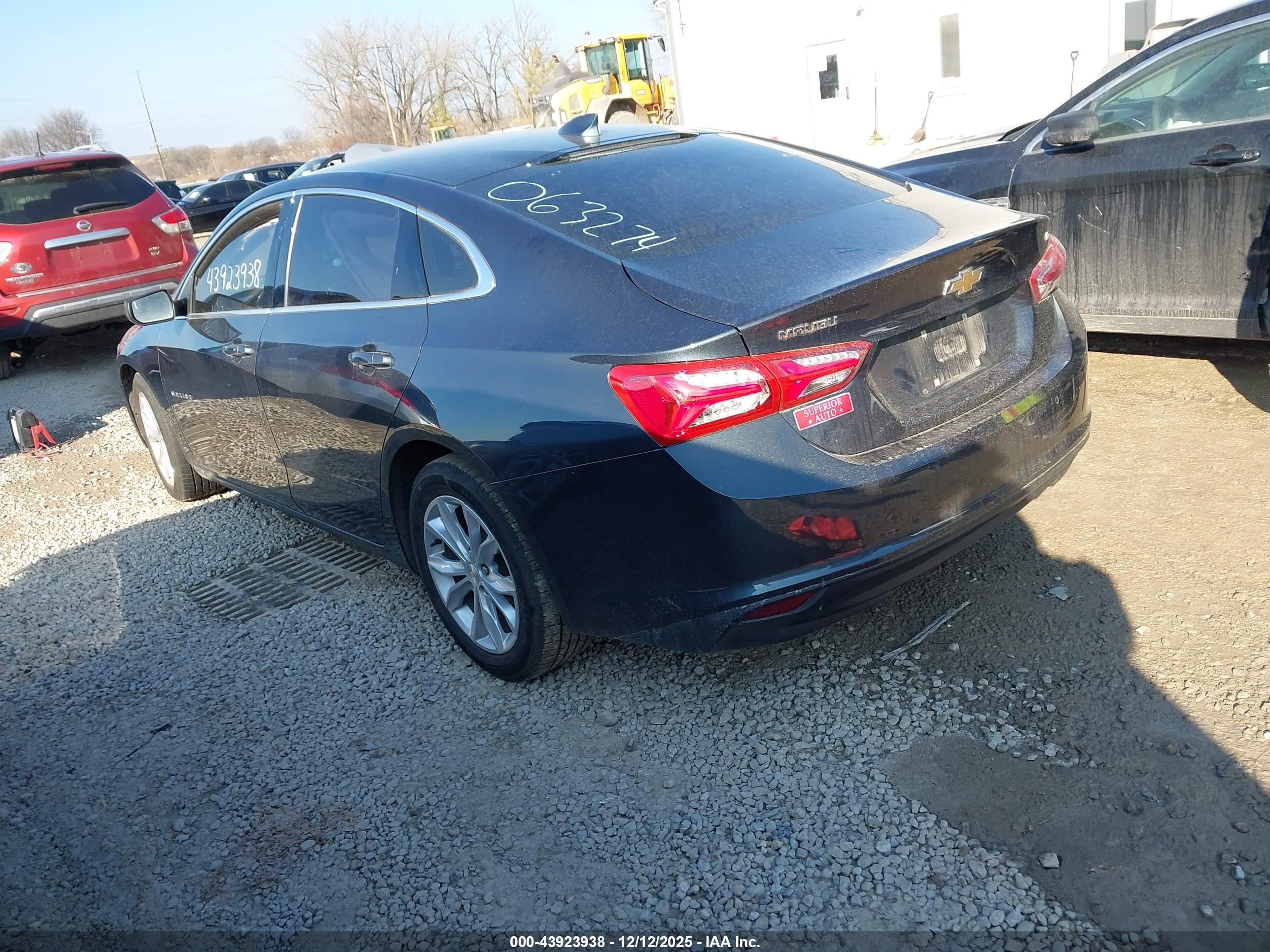 CHEVROLET MALIBU image 3