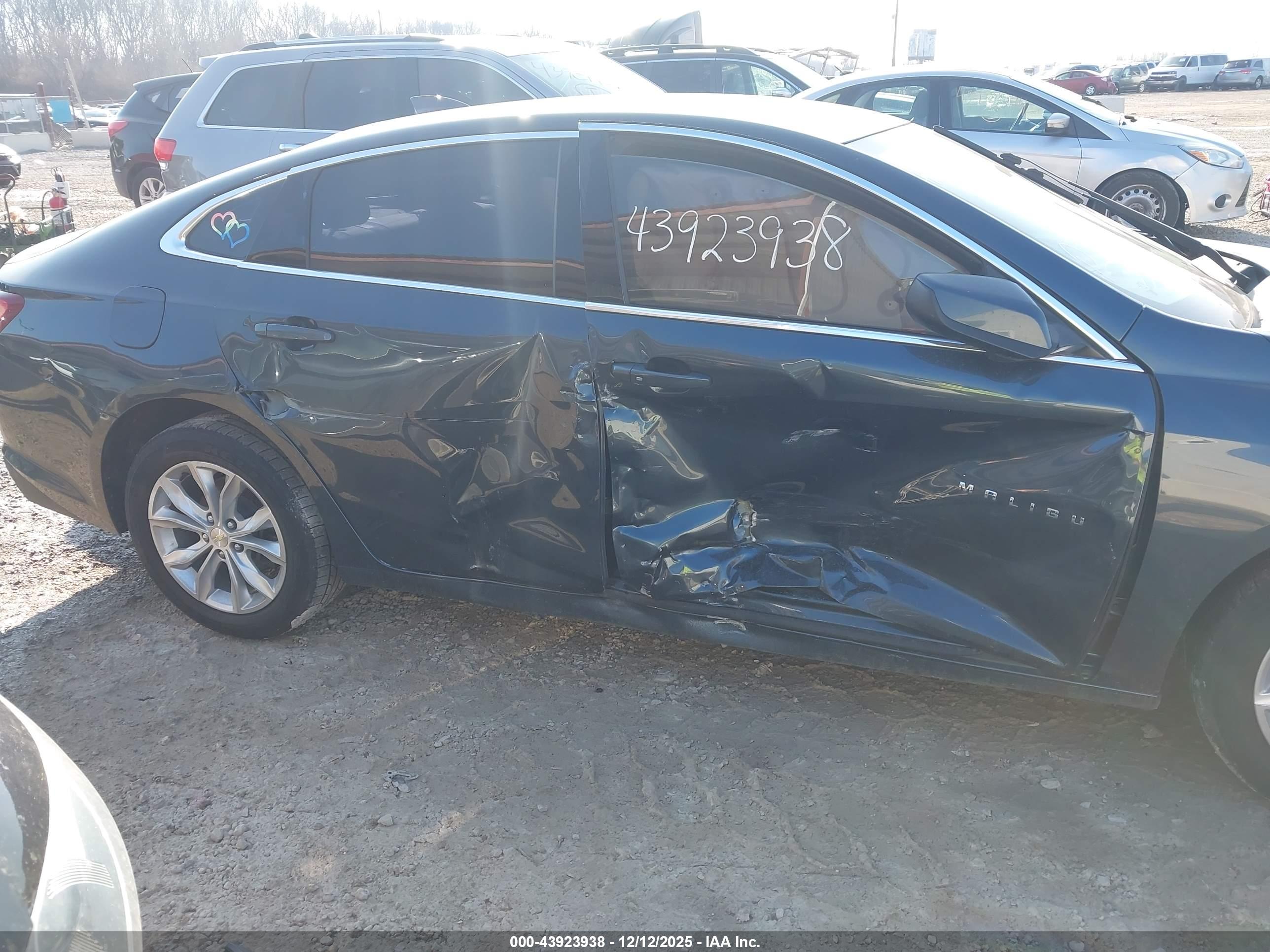 CHEVROLET MALIBU image 6