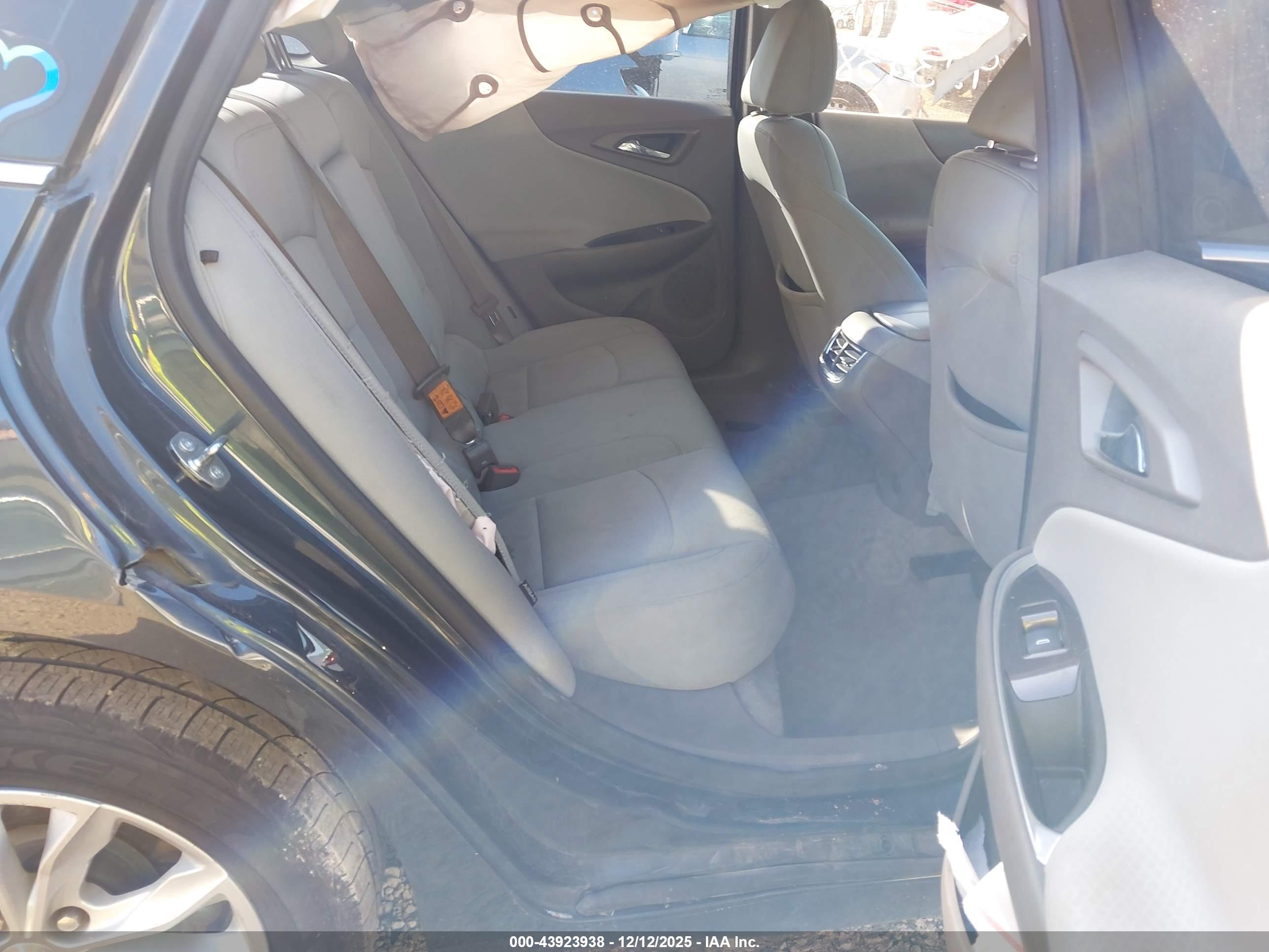 CHEVROLET MALIBU image 8