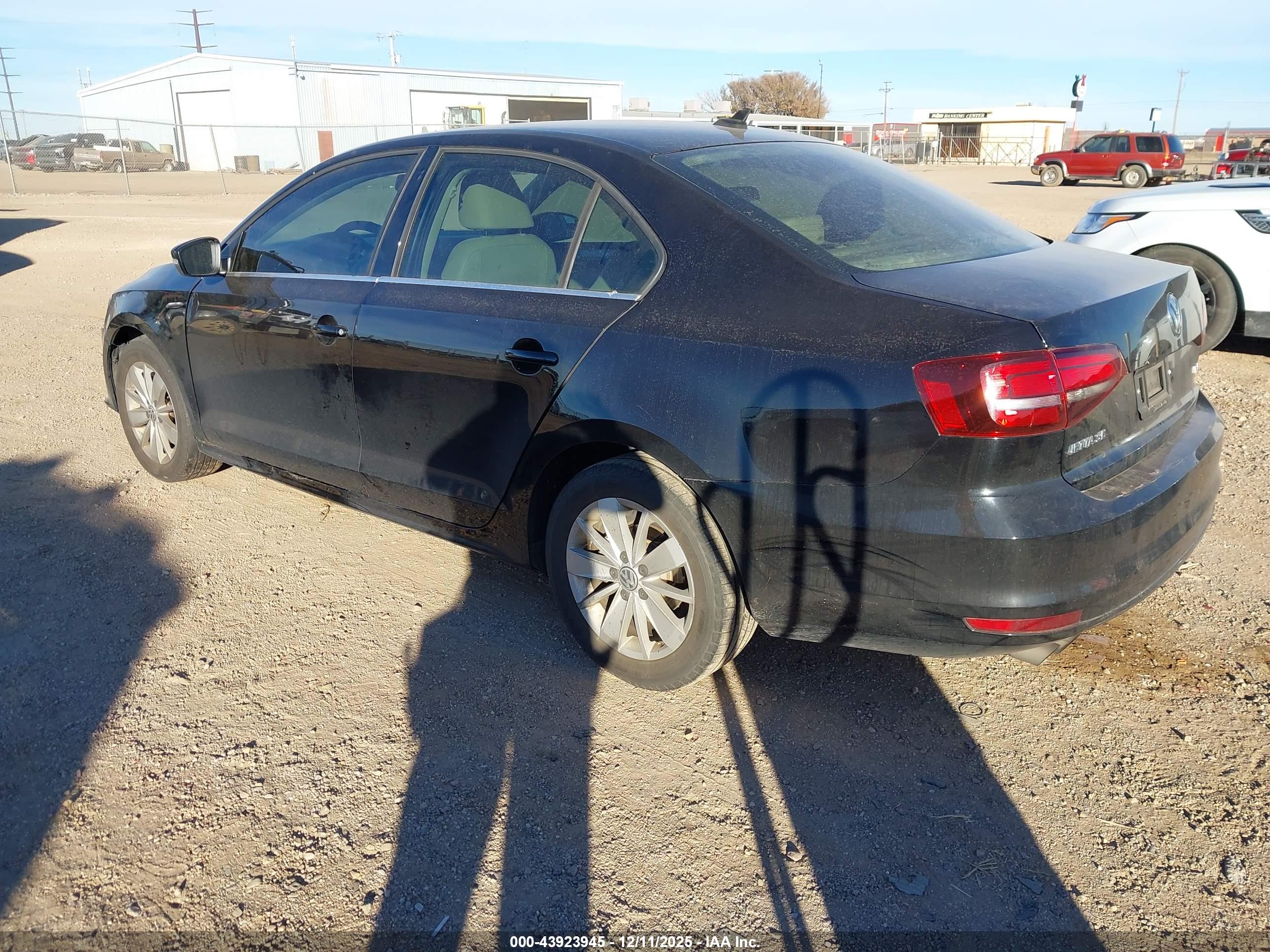 VOLKSWAGEN JETTA image 3