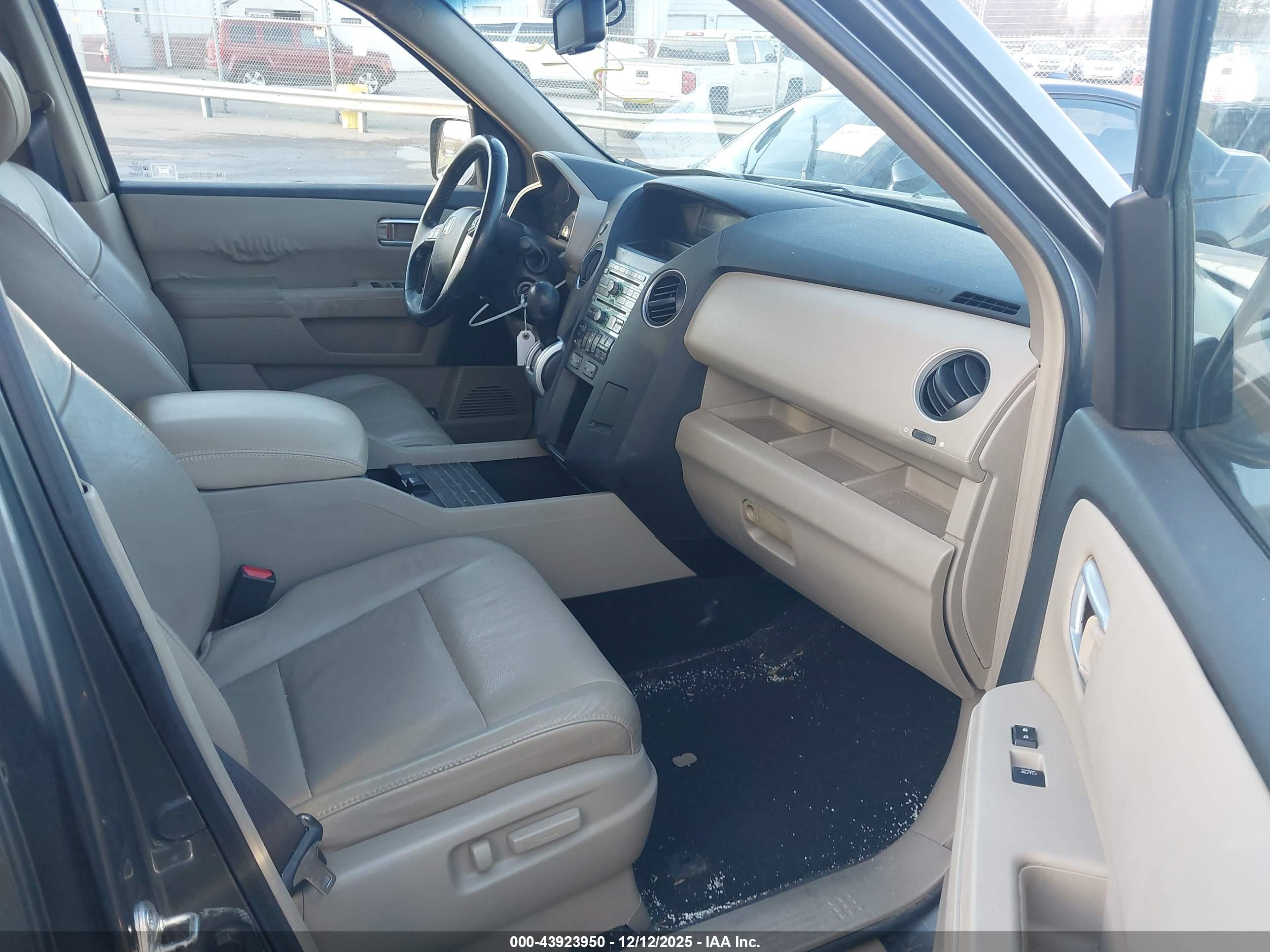 HONDA PILOT image 5