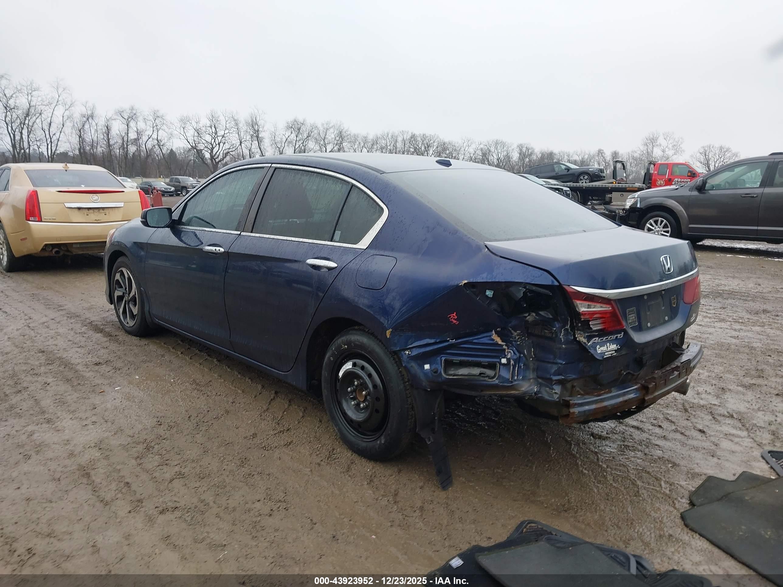 HONDA ACCORD image 3