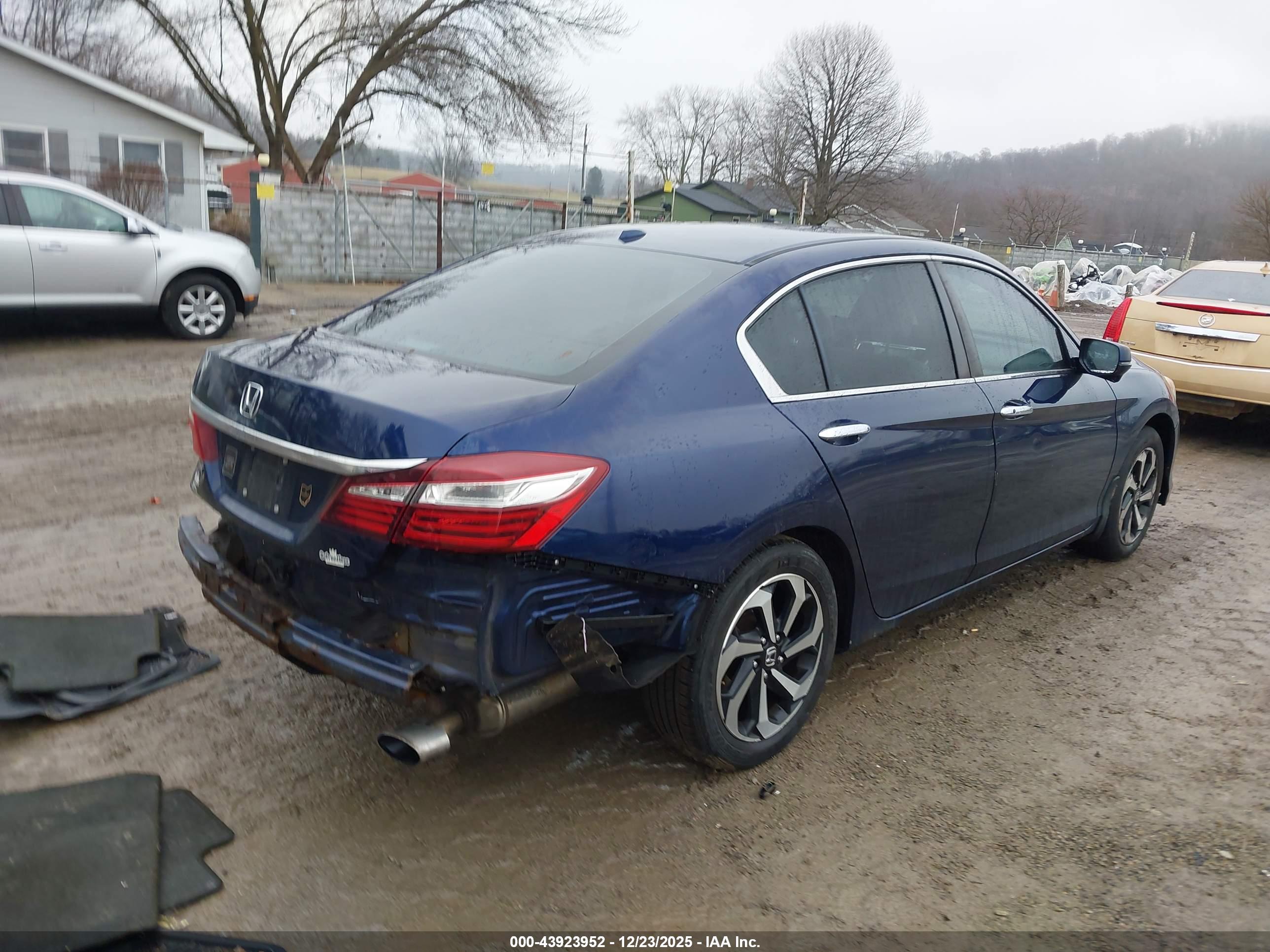 HONDA ACCORD image 4