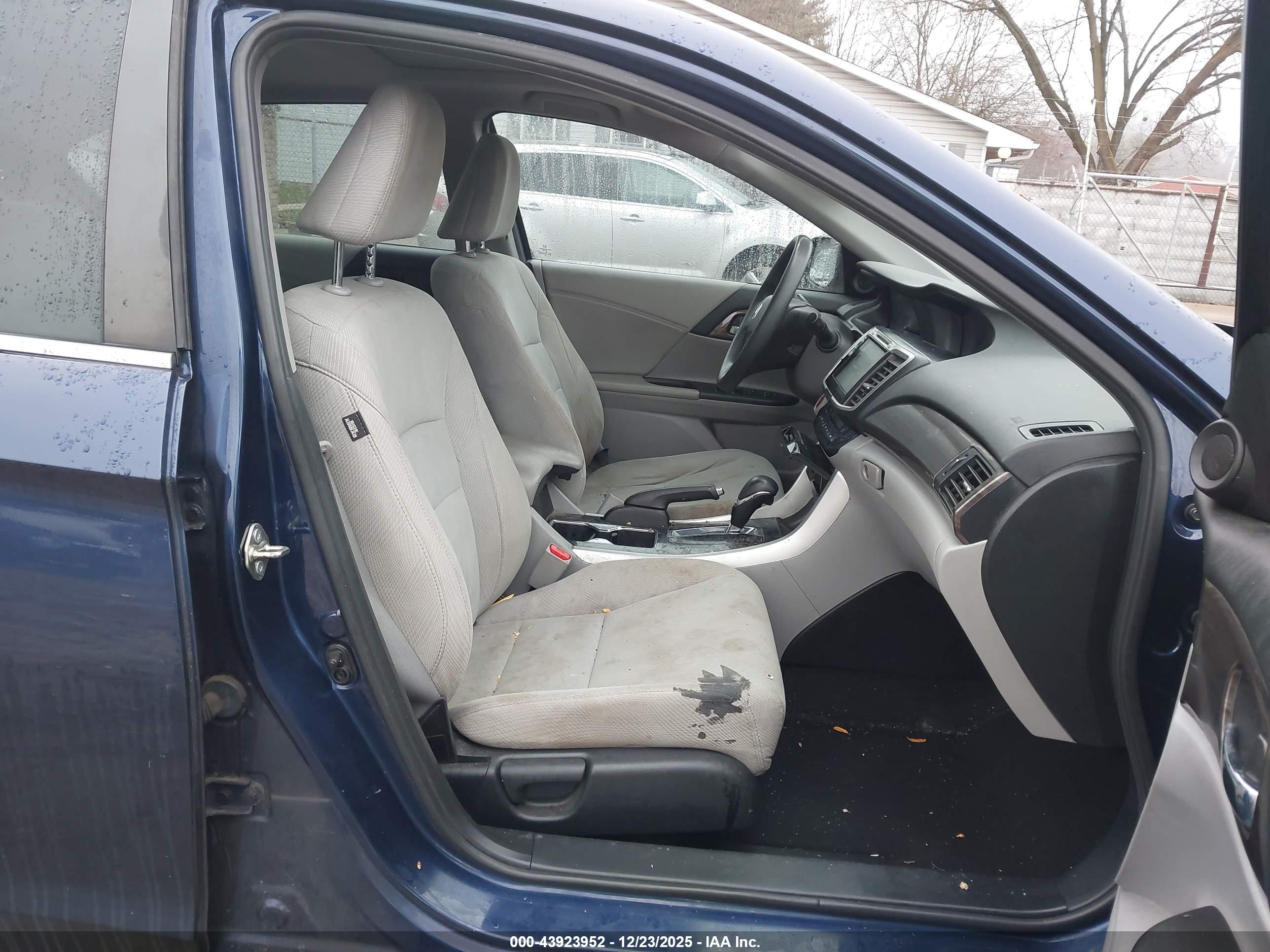 HONDA ACCORD image 5