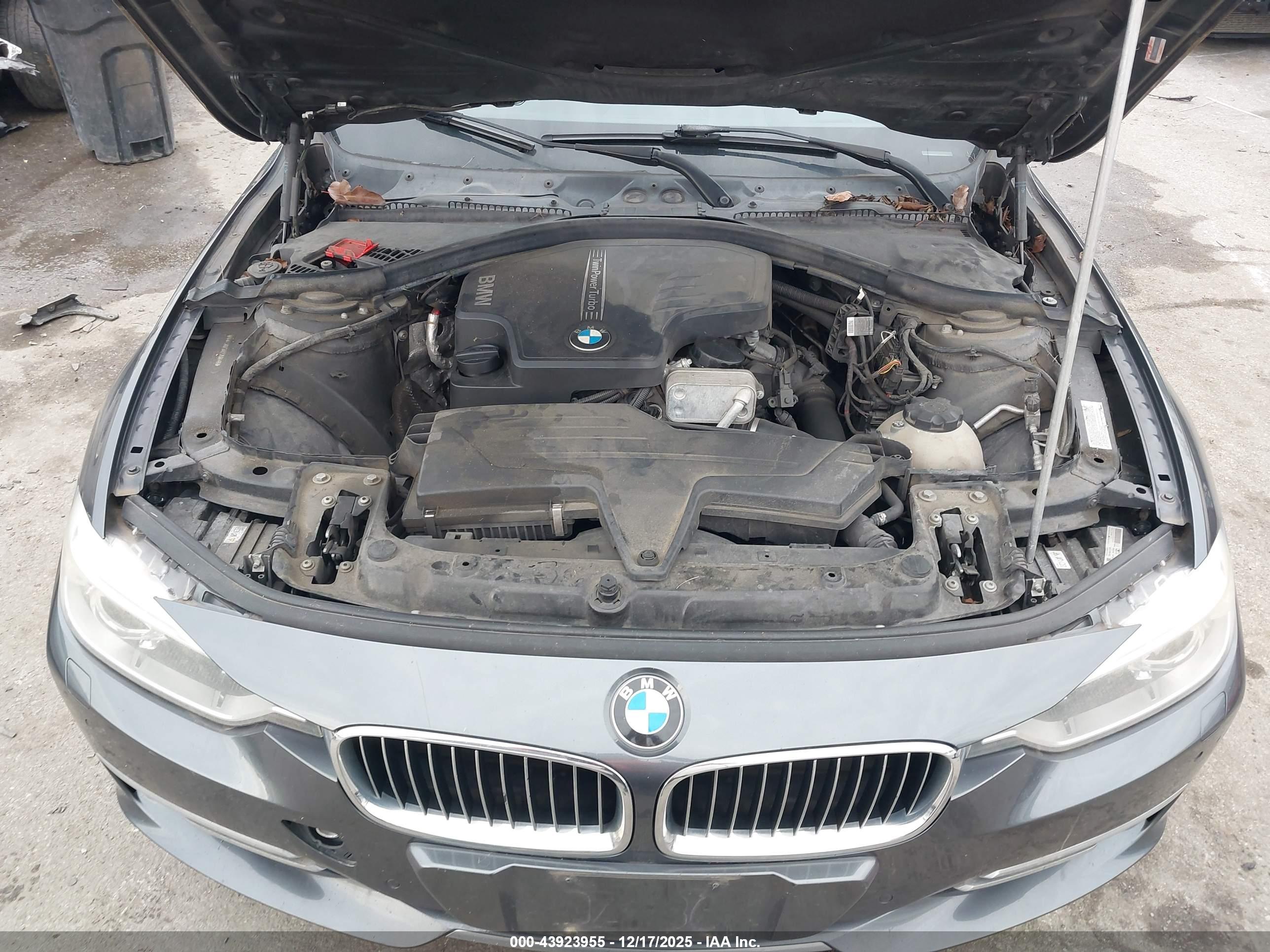 BMW 328I image 10