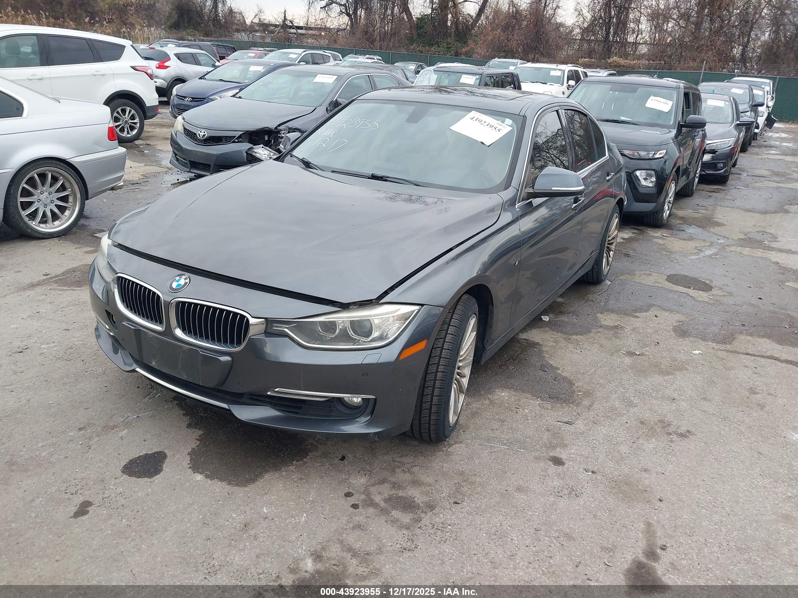 BMW 328I image 2