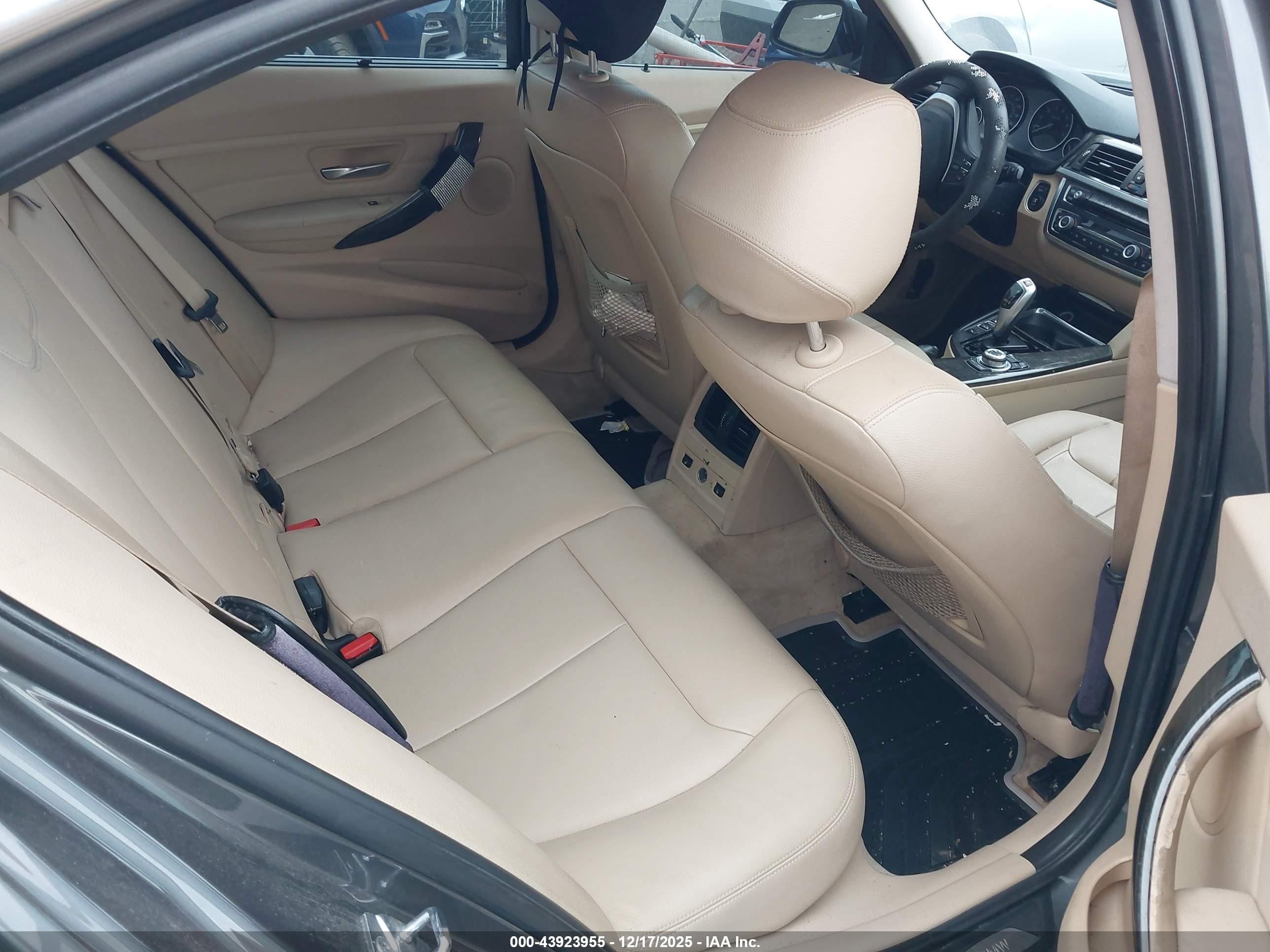 BMW 328I image 8