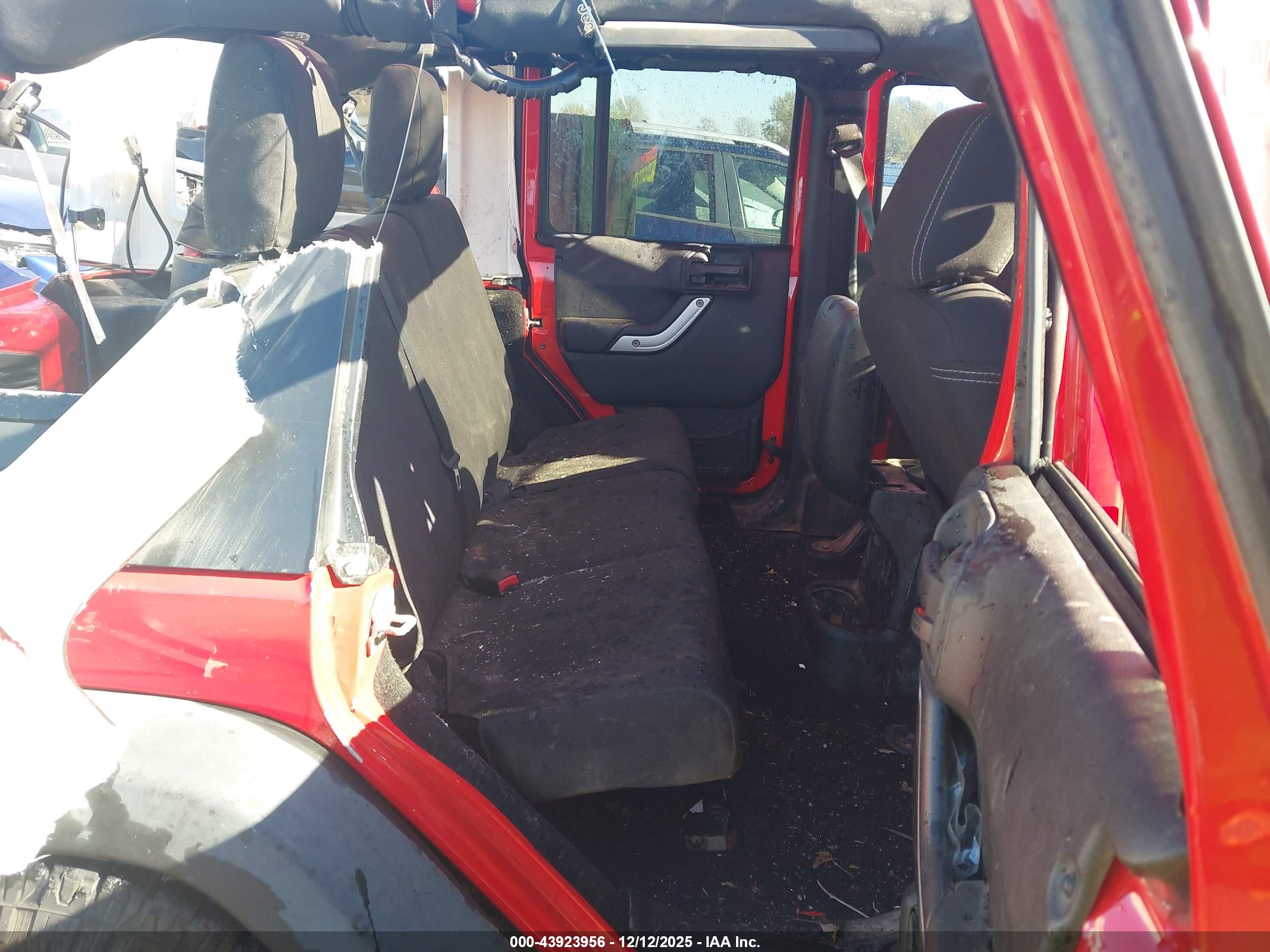 JEEP WRANGLER image 8