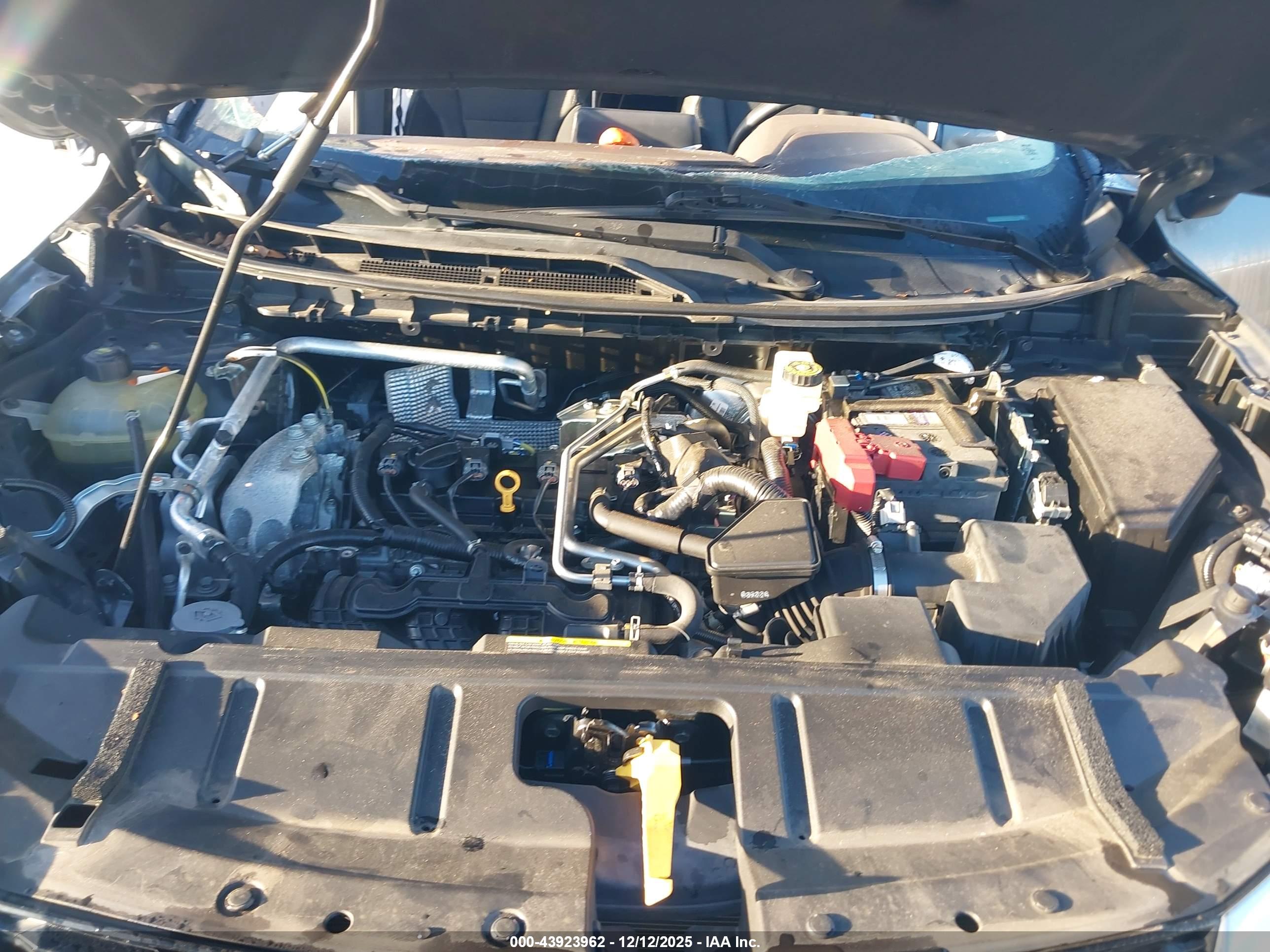 NISSAN ROGUE image 10
