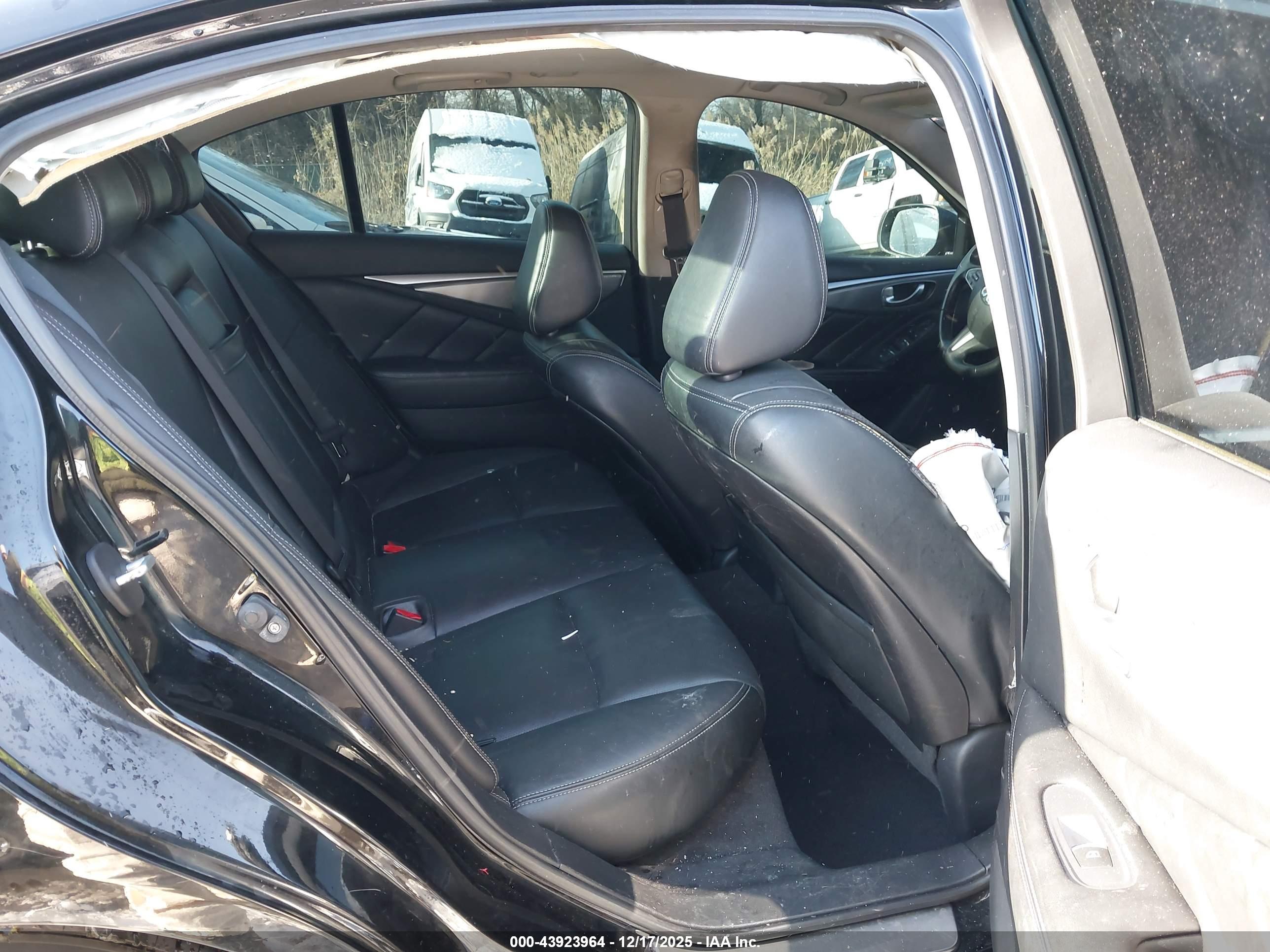 INFINITI Q50 image 8