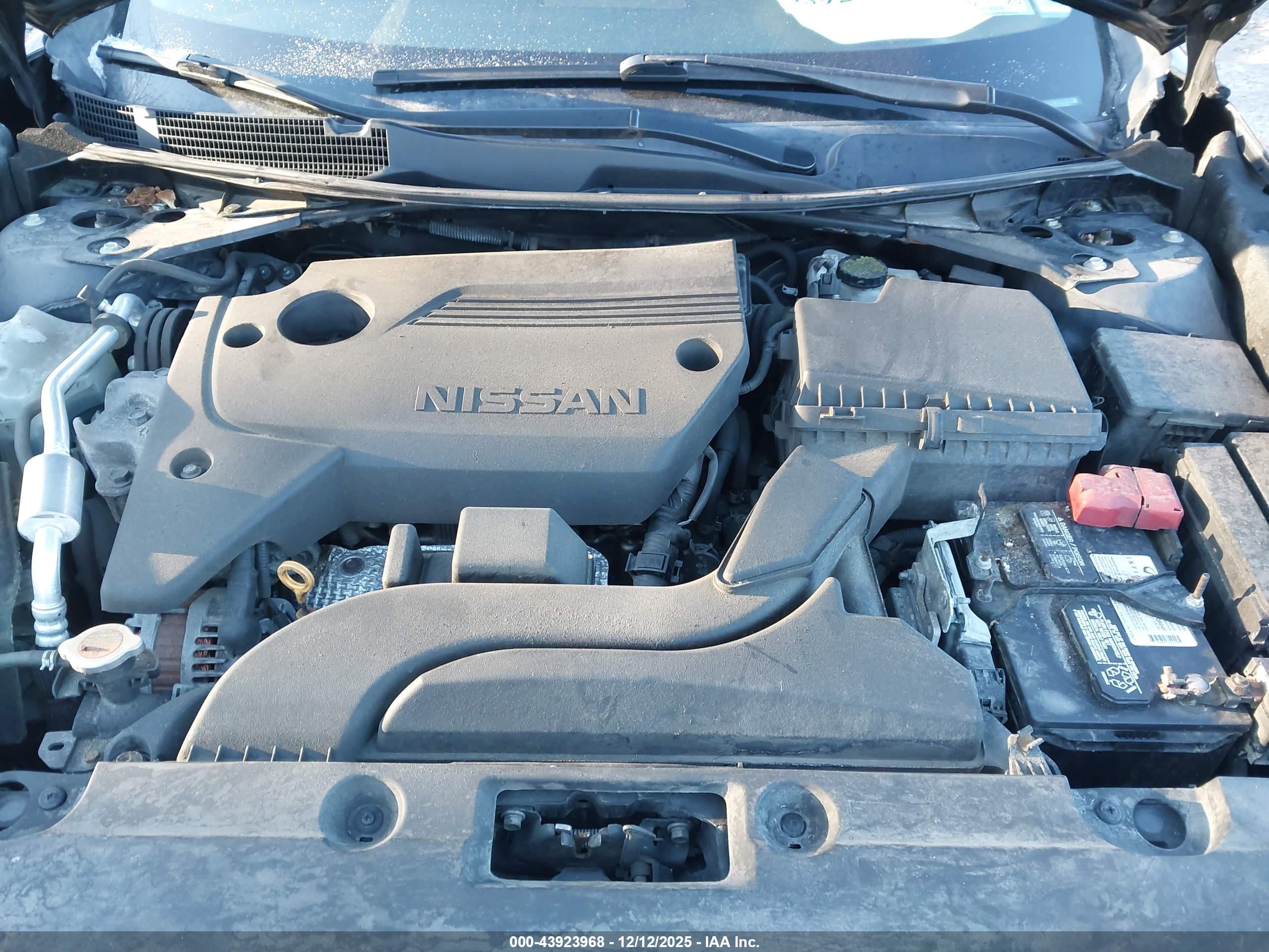 NISSAN ALTIMA image 10