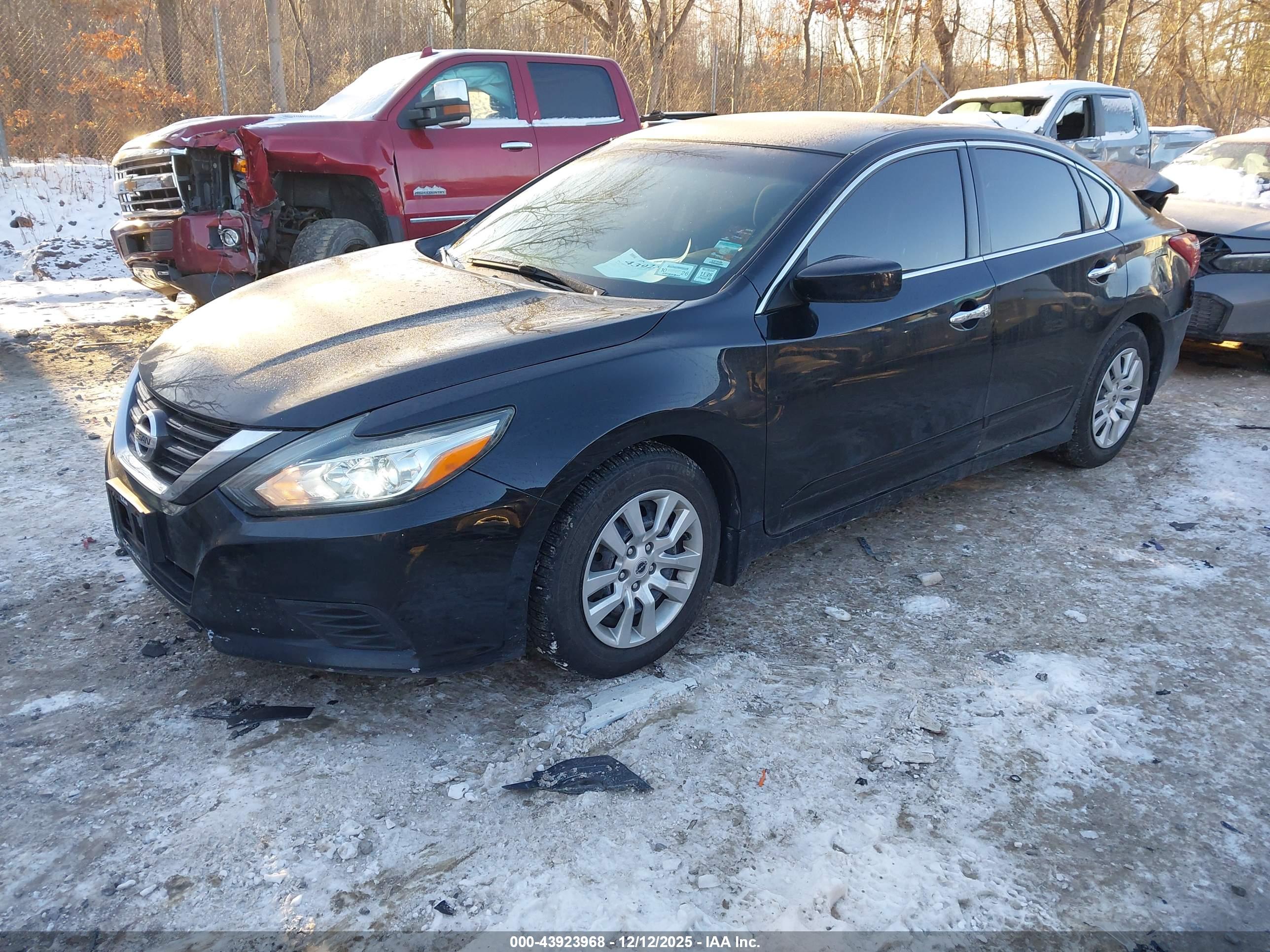 NISSAN ALTIMA image 2