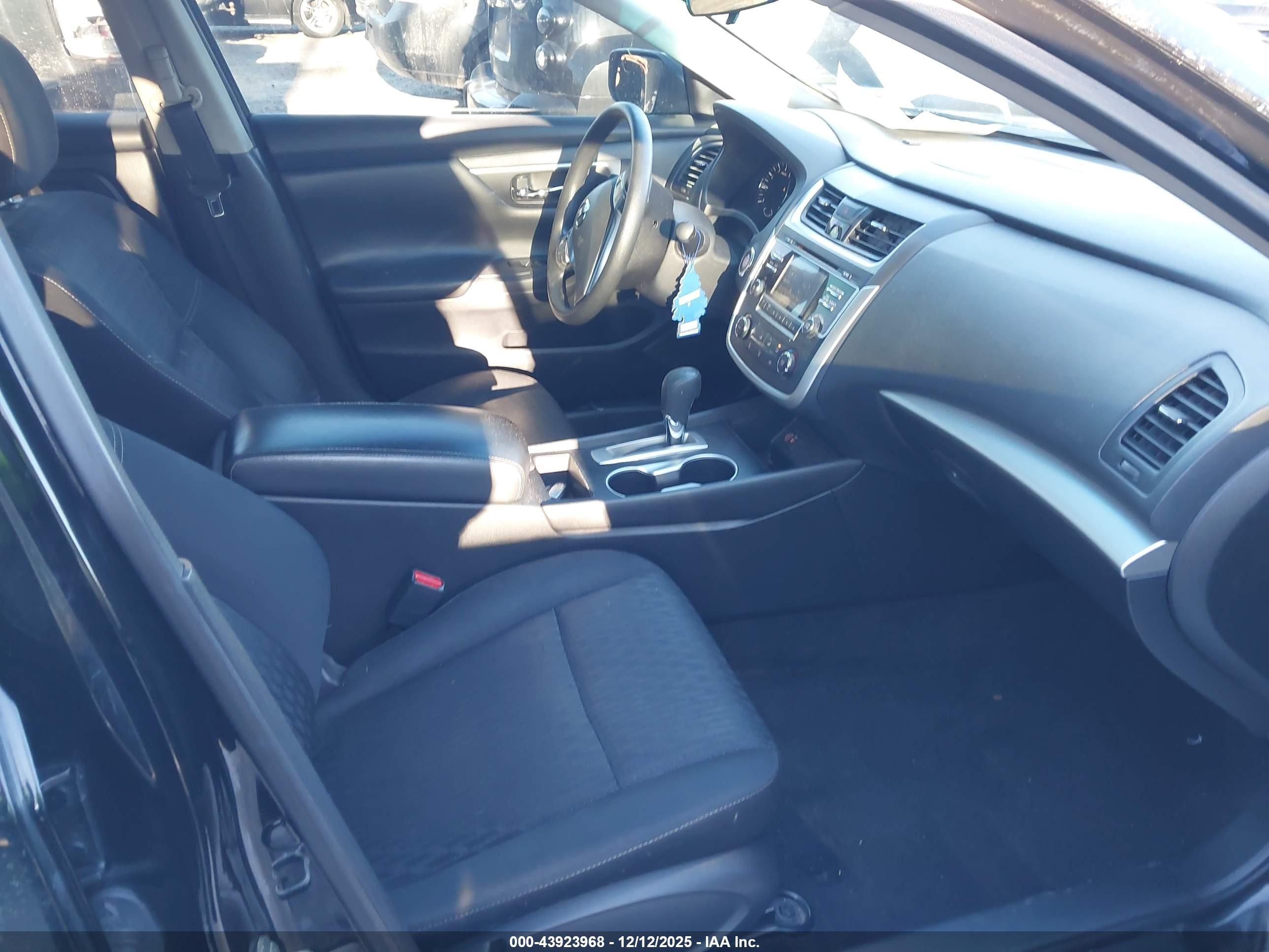 NISSAN ALTIMA image 5