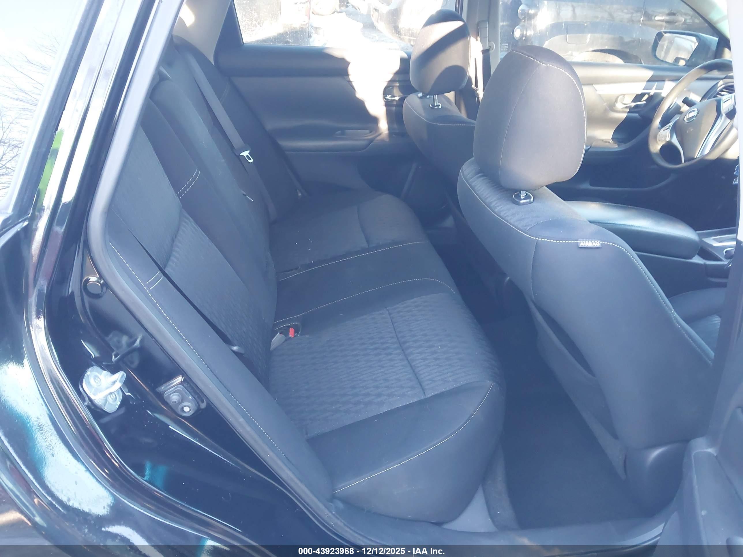 NISSAN ALTIMA image 8
