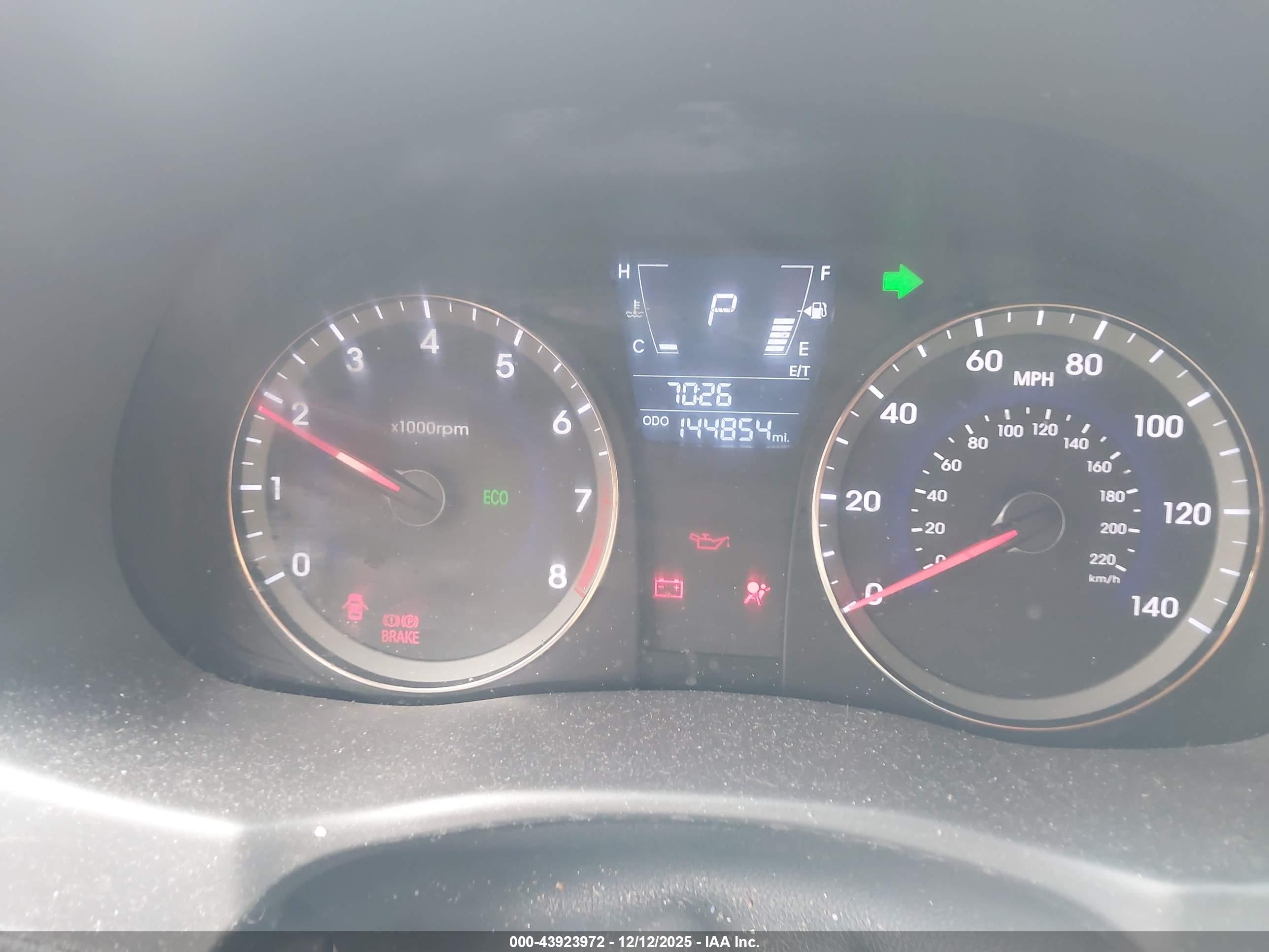 HYUNDAI ACCENT image 7