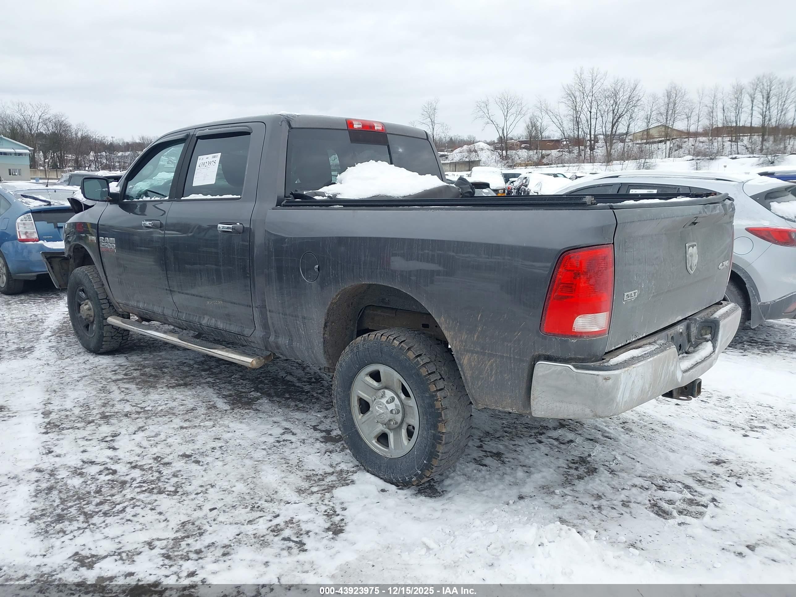 RAM 2500 image 3