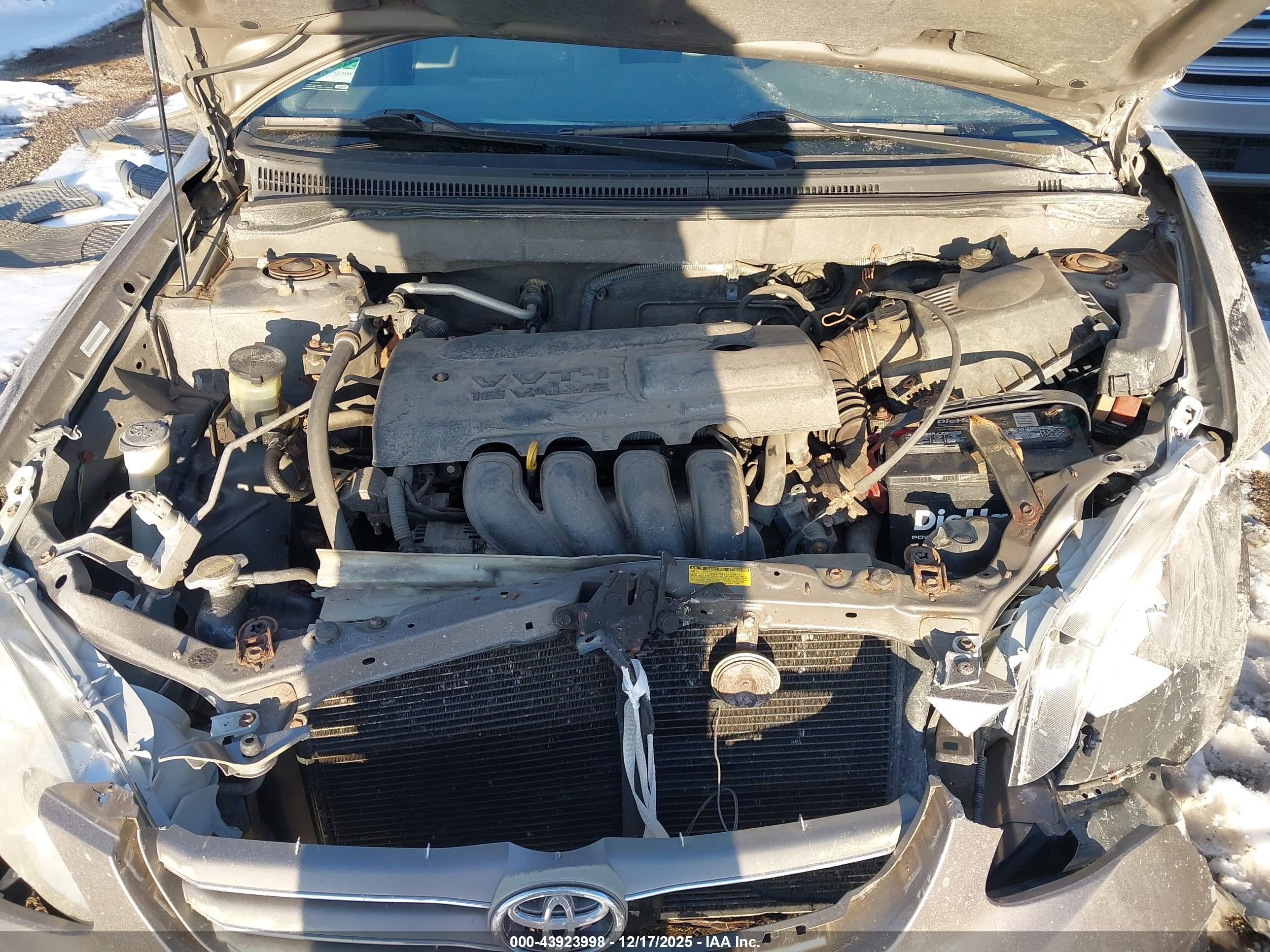 TOYOTA COROLLA image 10