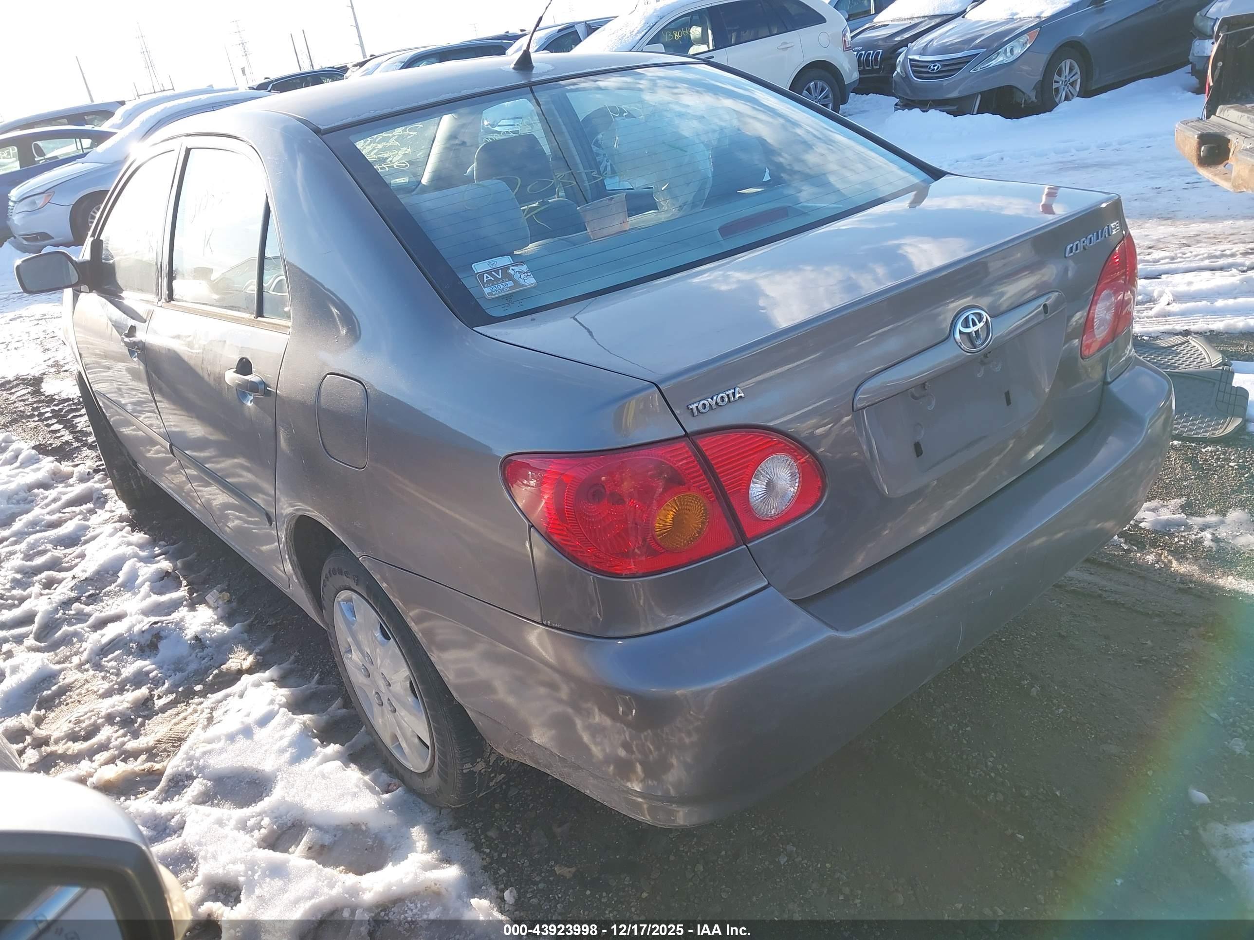 TOYOTA COROLLA image 3