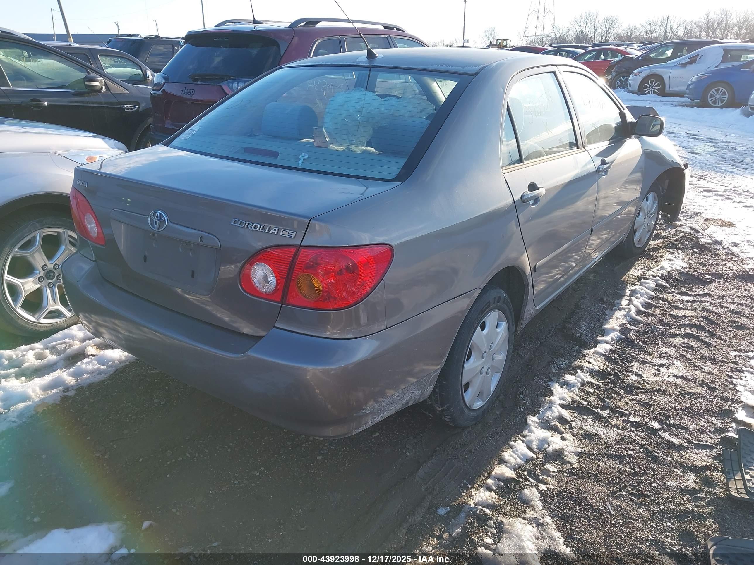 TOYOTA COROLLA image 4