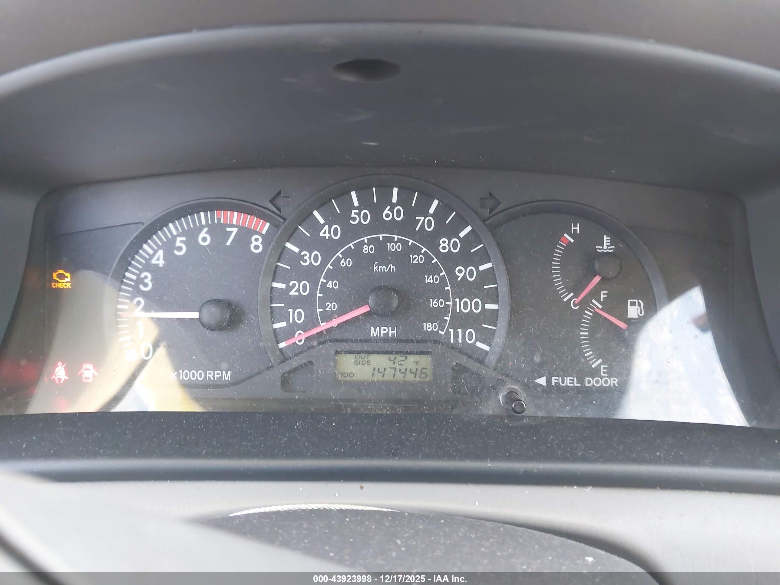 TOYOTA COROLLA image 7