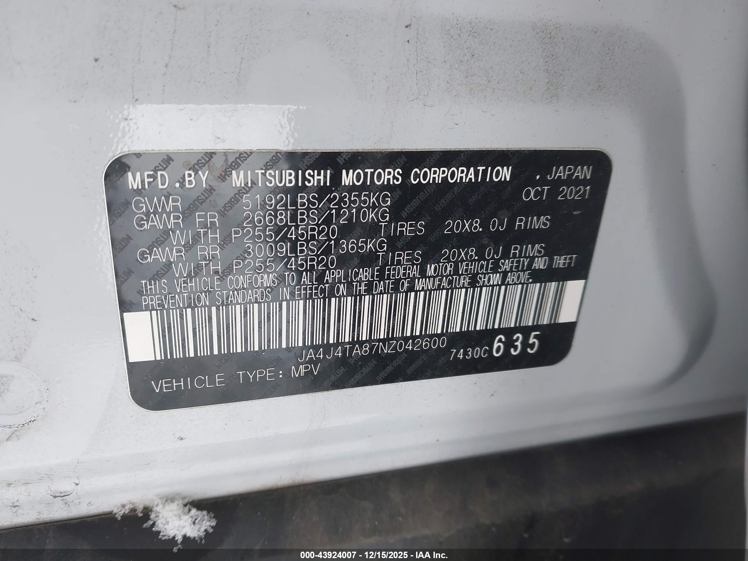 MITSUBISHI OUTLANDER image 9