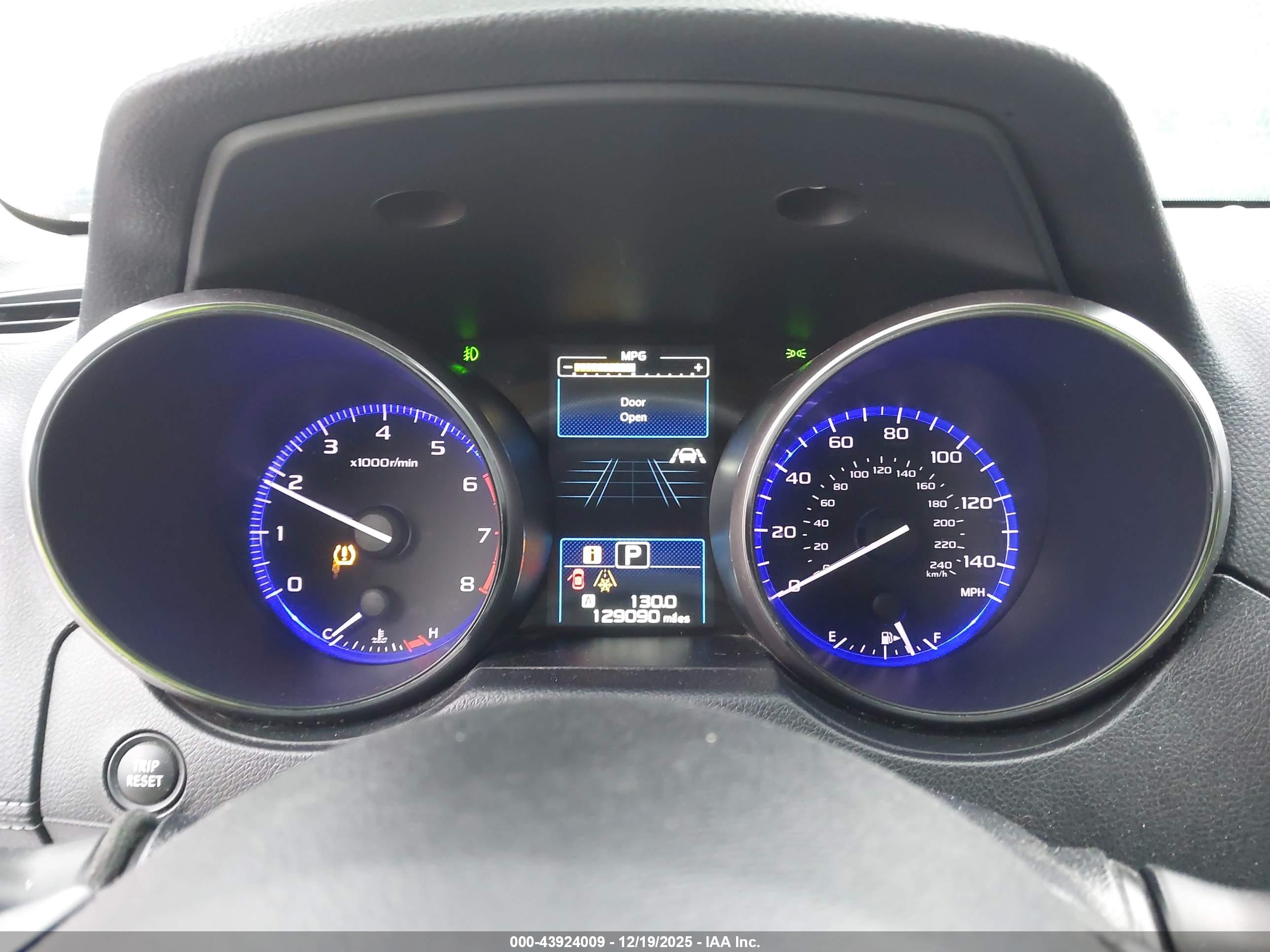 SUBARU OUTBACK image 7