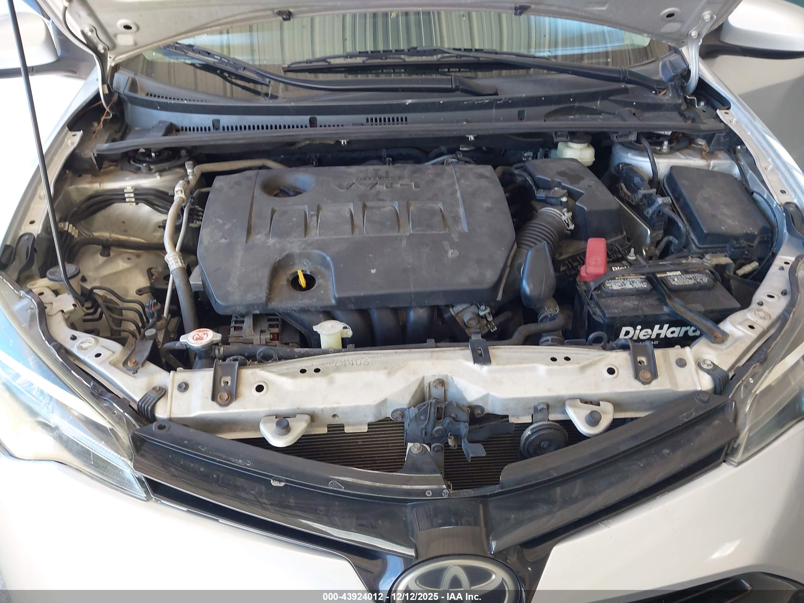 TOYOTA COROLLA image 10