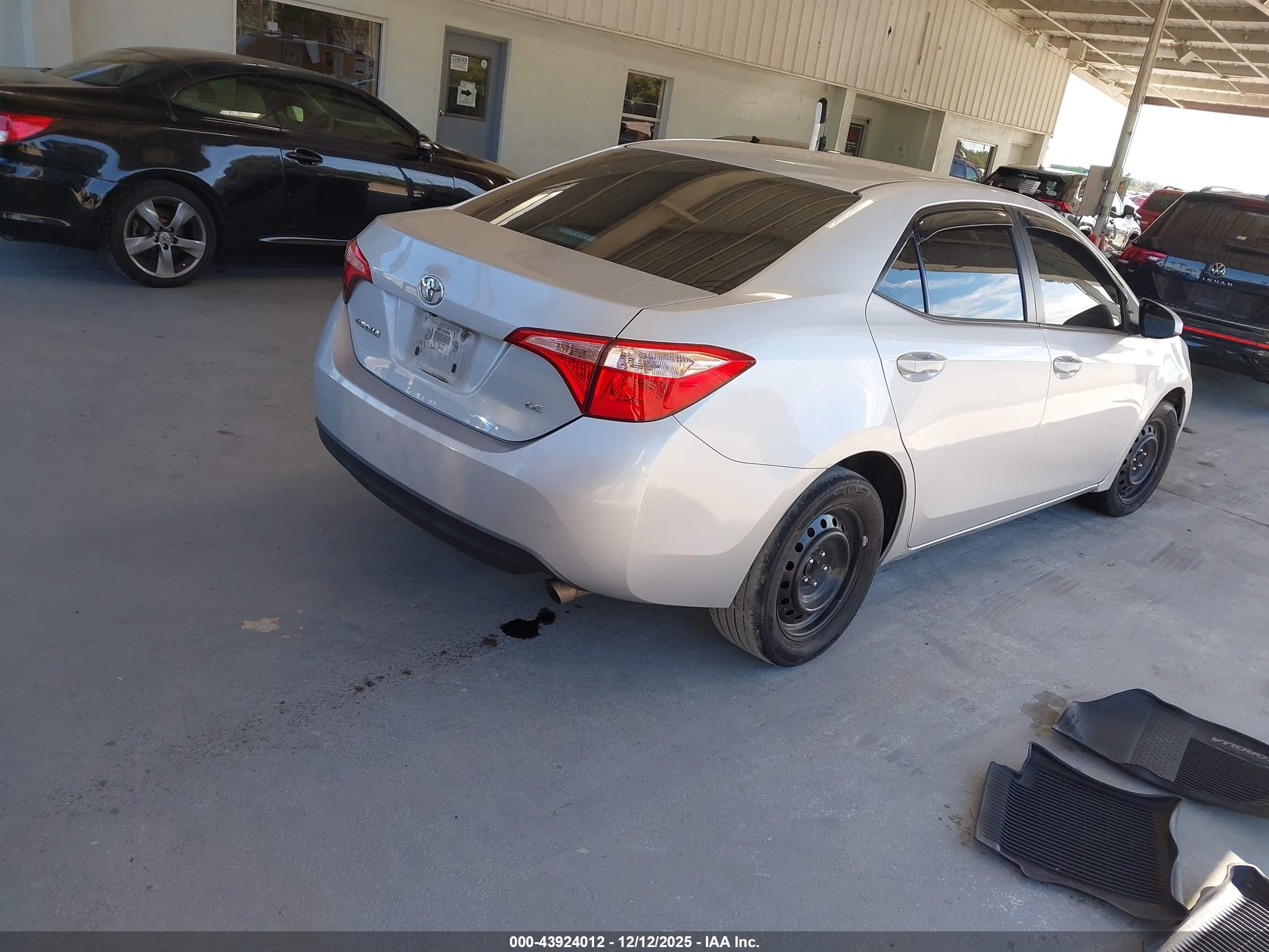 TOYOTA COROLLA image 4
