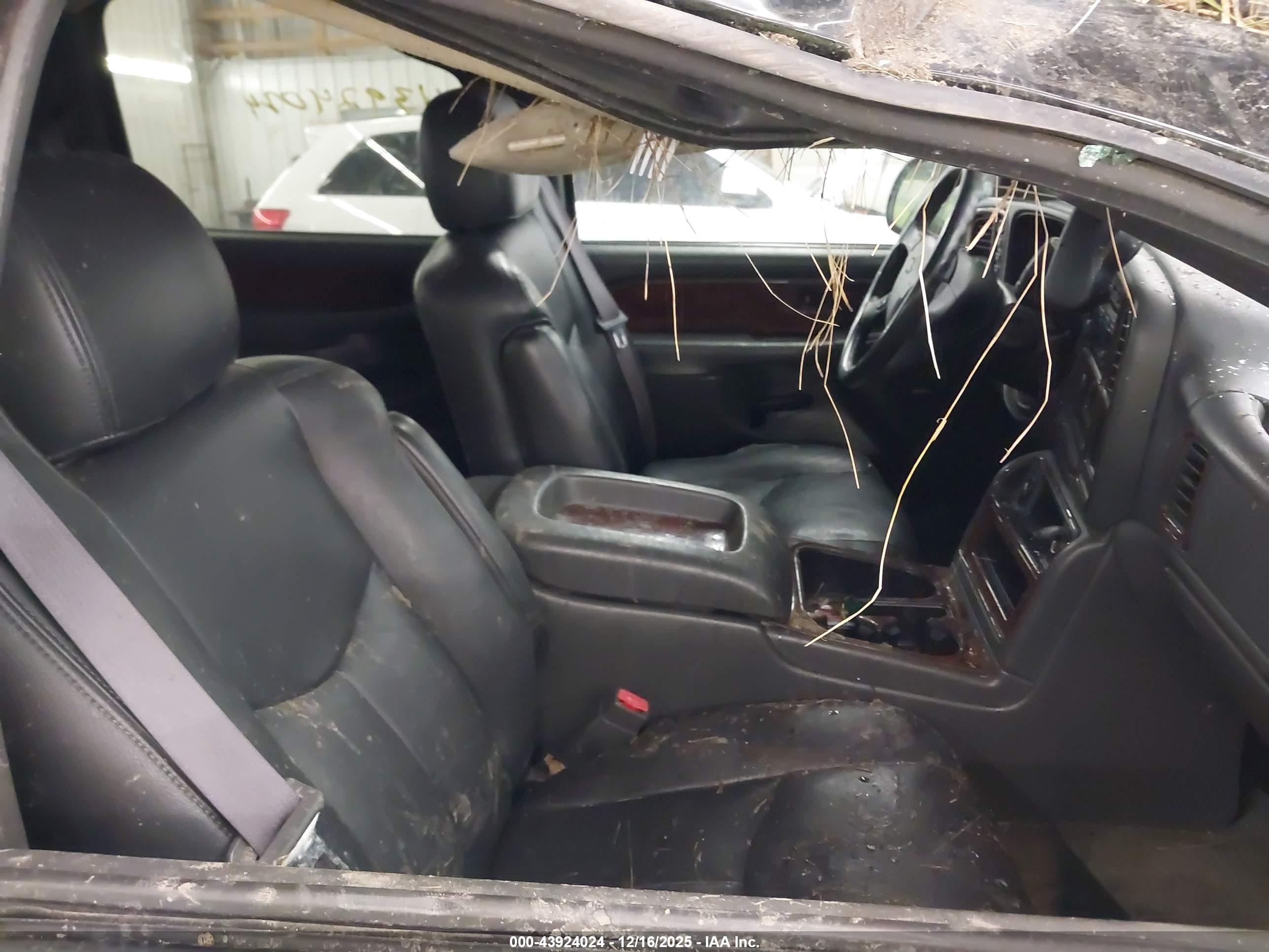 CHEVROLET AVALANCHE image 5