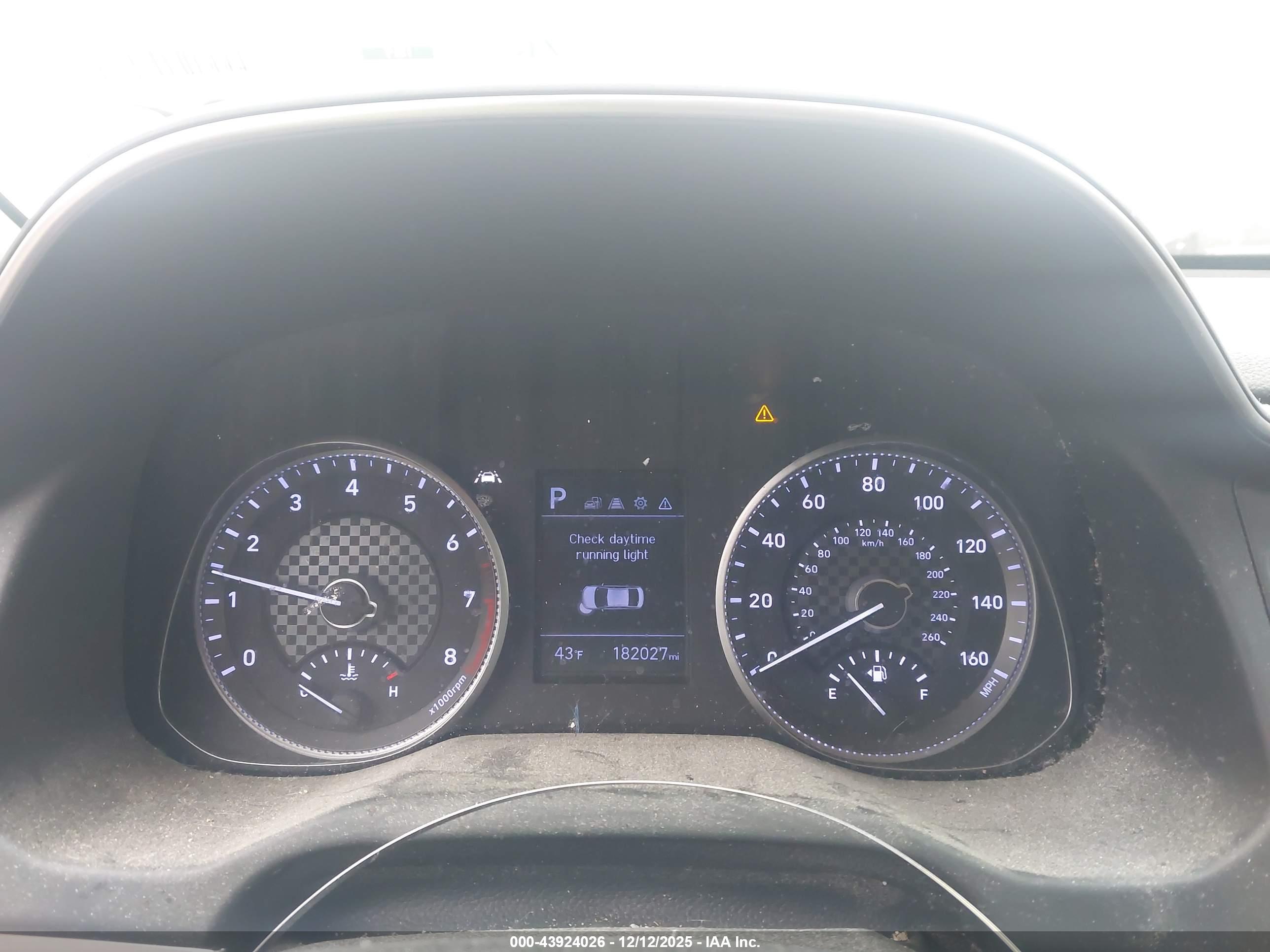 HYUNDAI ELANTRA image 7
