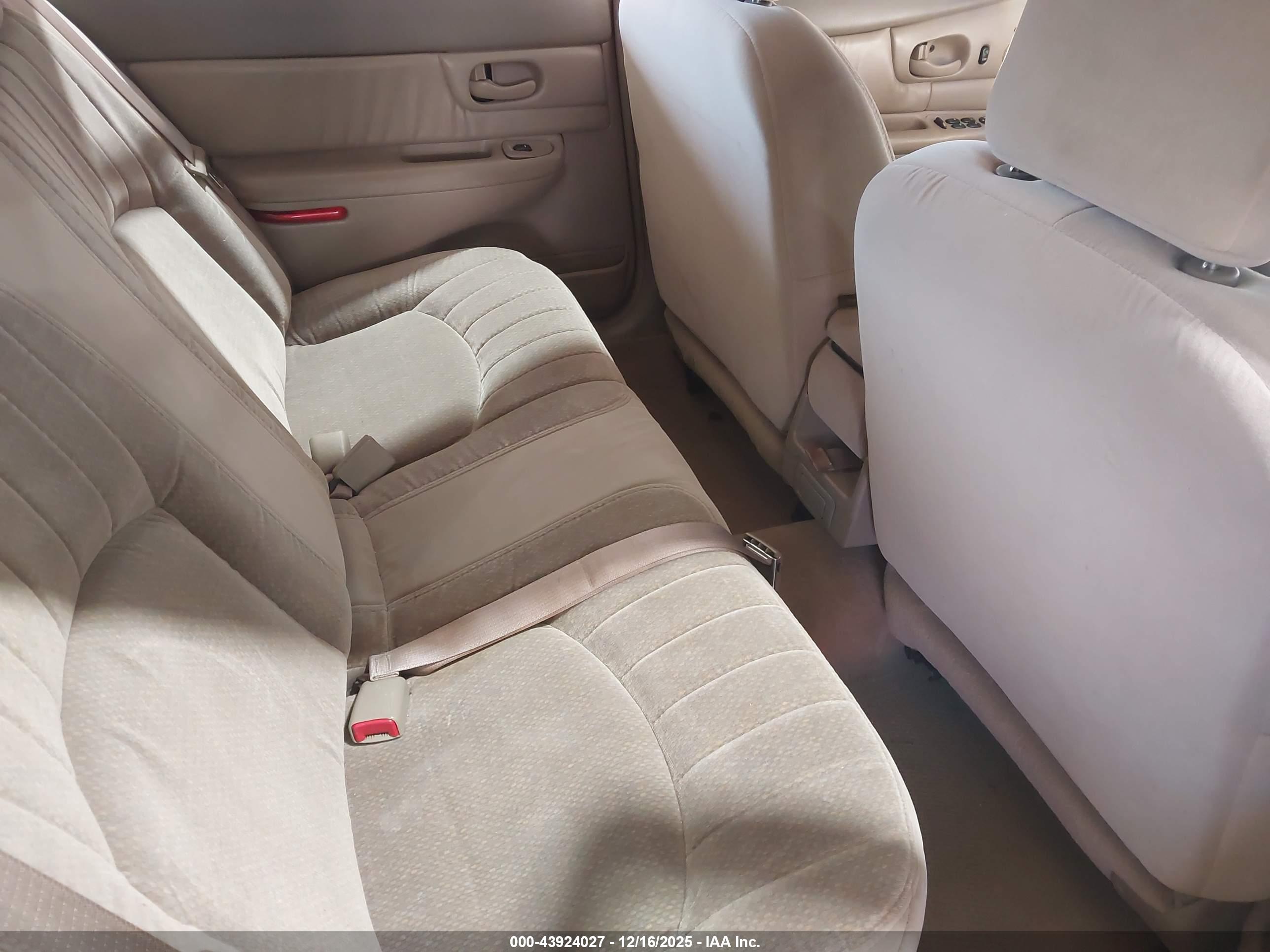 BUICK CENTURY image 8