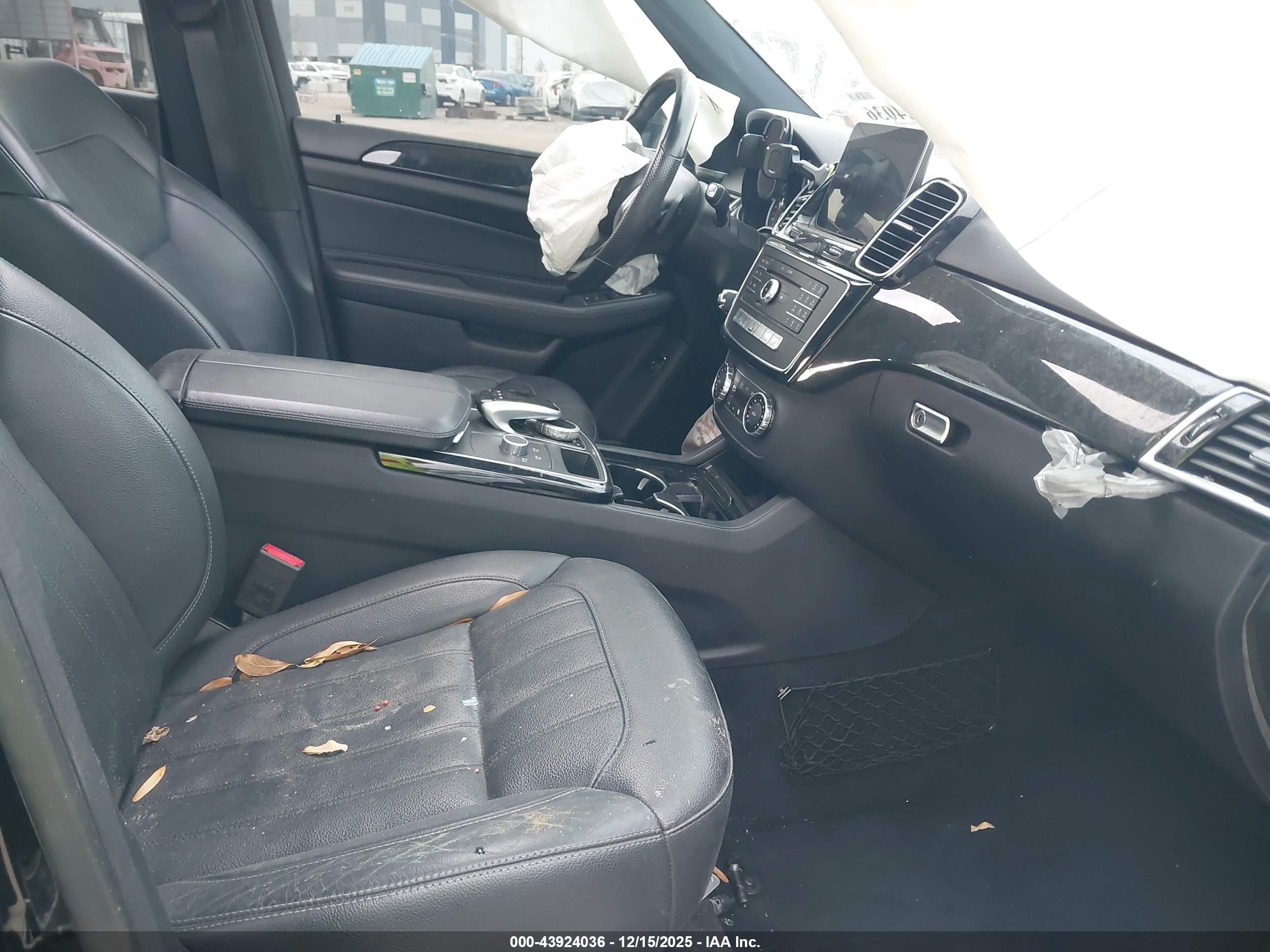 MERCEDES-BENZ GLE image 5