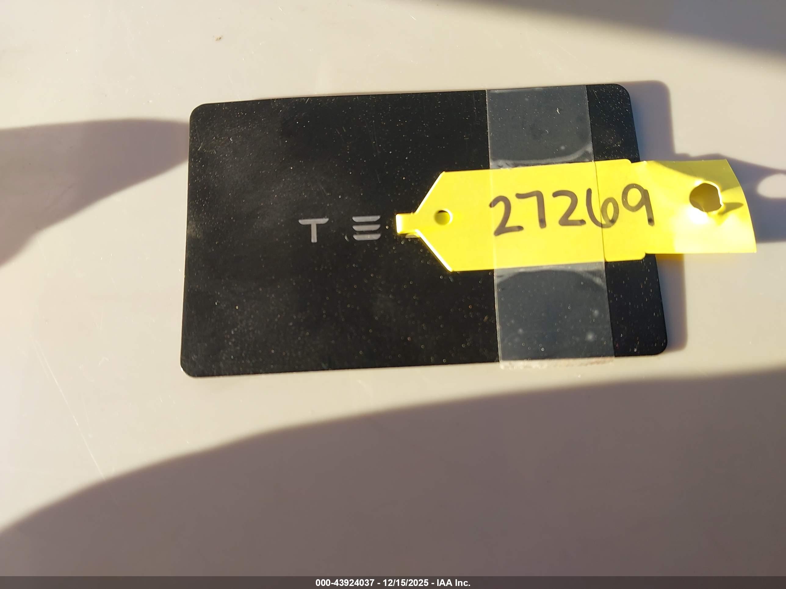 TESLA MODEL image 11