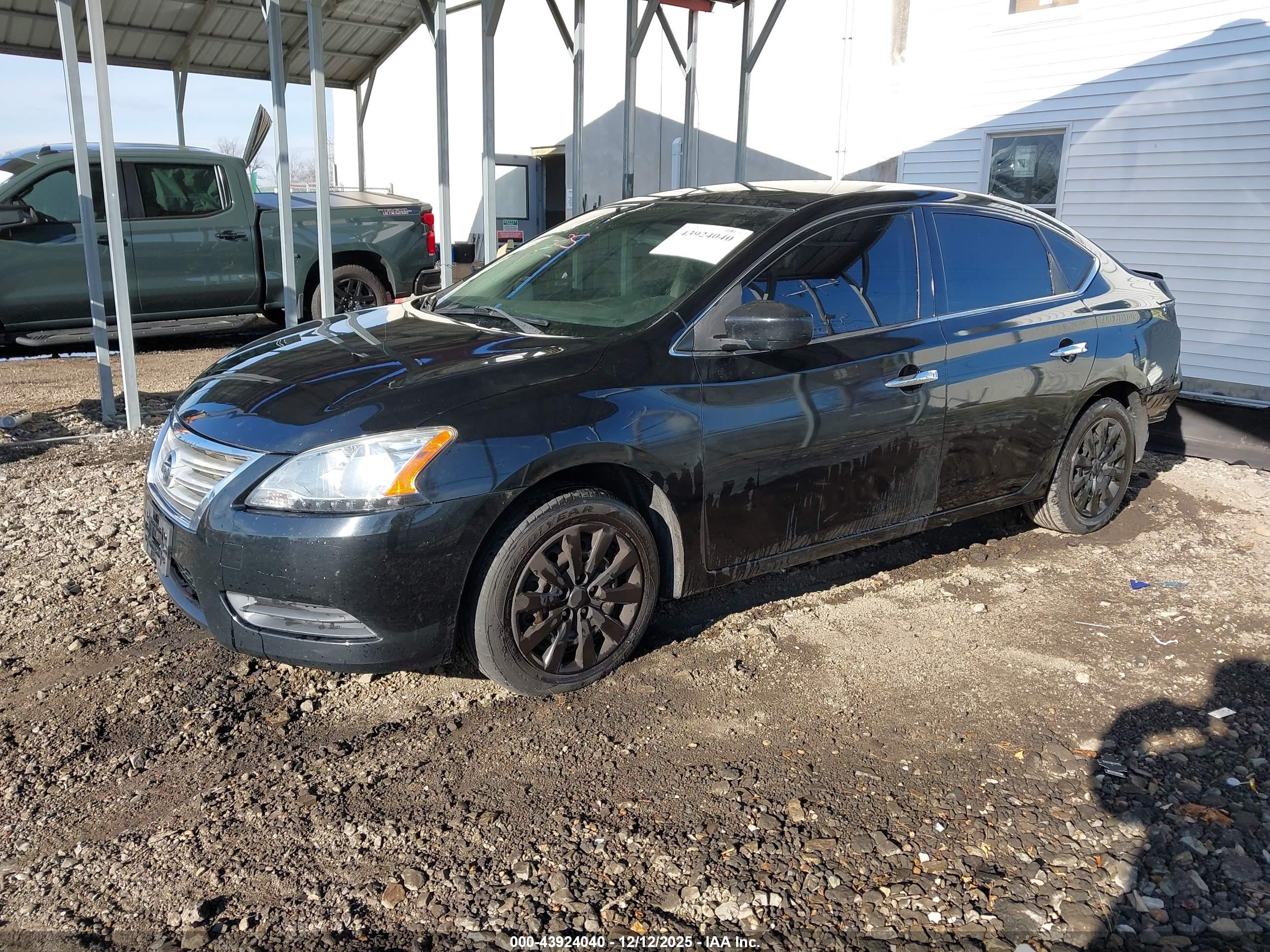 NISSAN SENTRA image 2